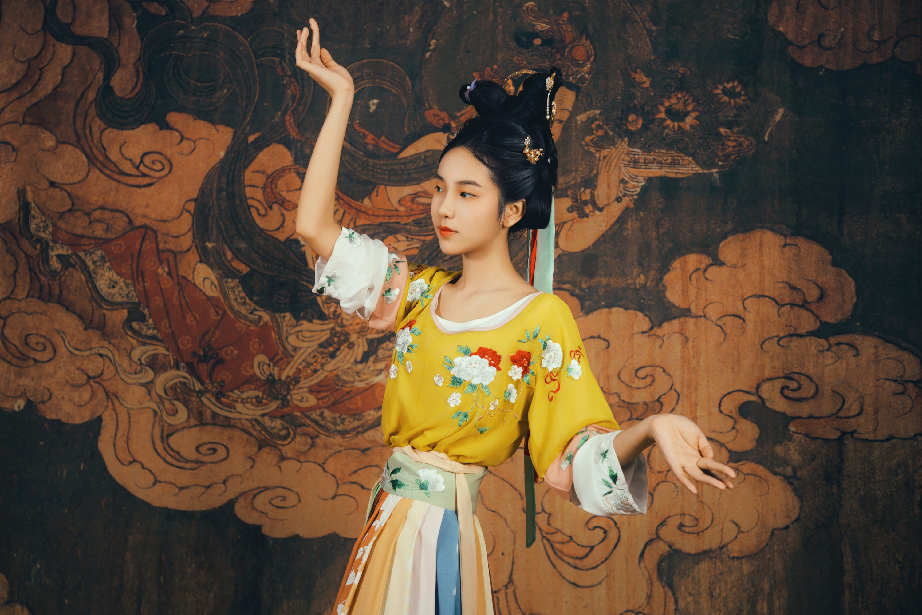 简小橙 – 《敦煌少女》[16P]