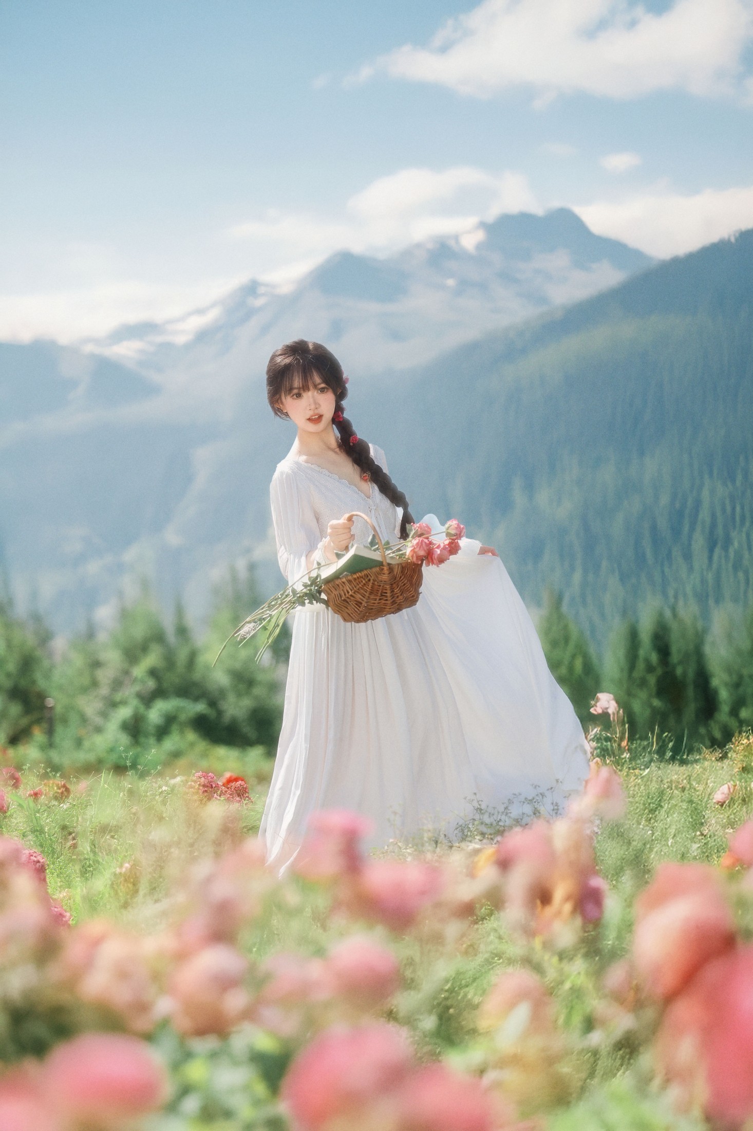 狮子 – 《误入爱丽丝的后花园》[33P]