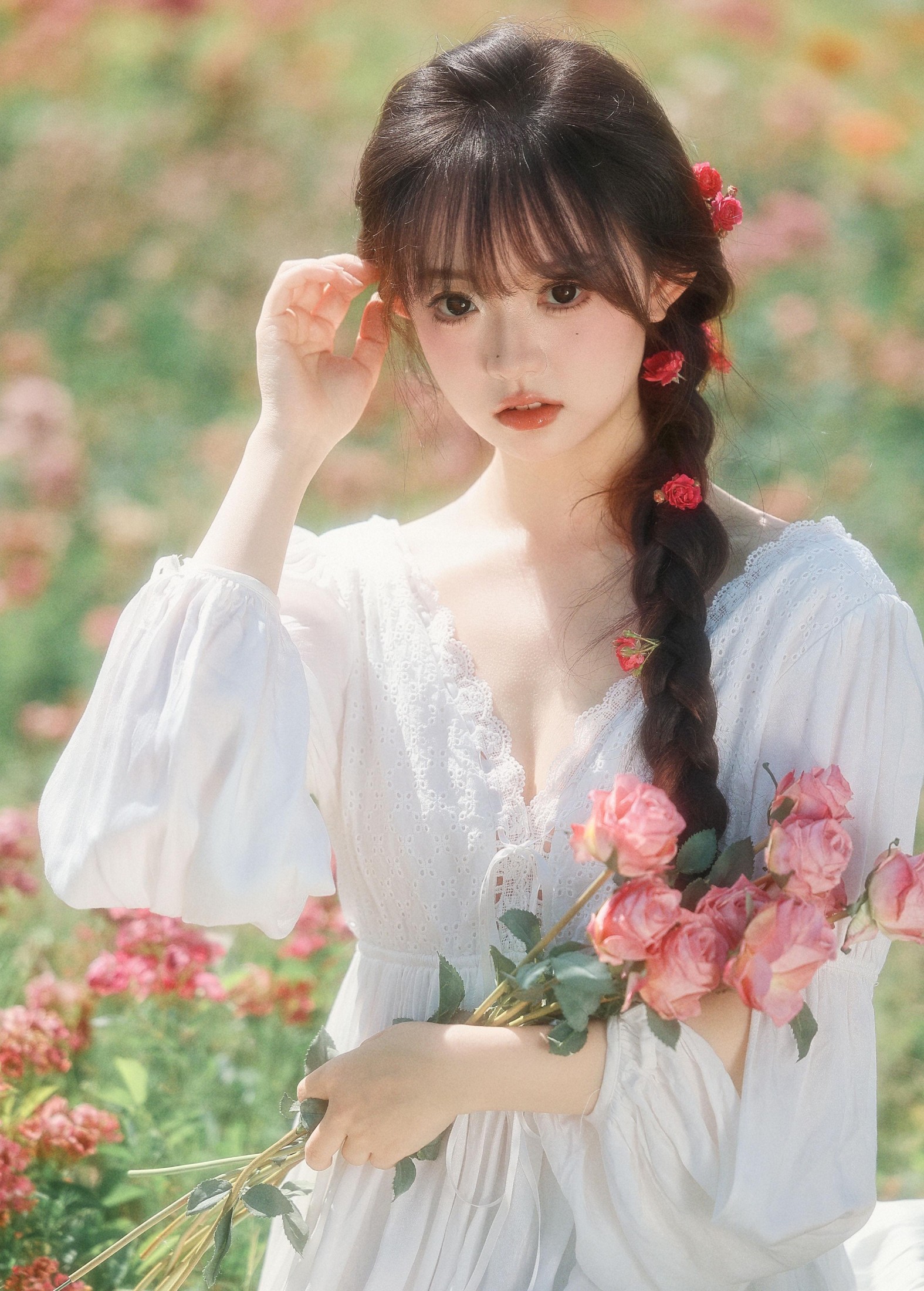 狮子 – 《误入爱丽丝的后花园》[33P]