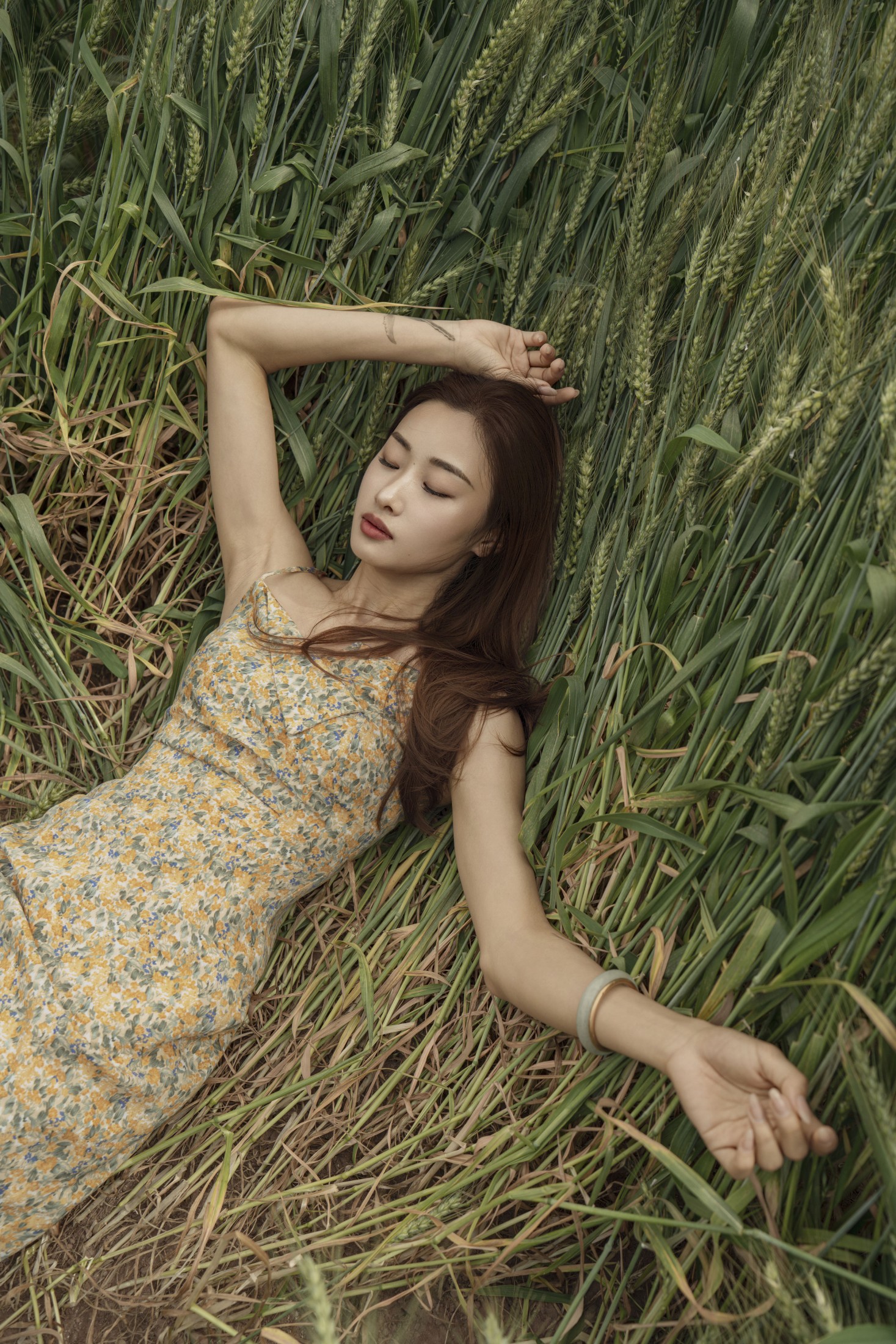 邹雪 – 《麦田里的守望者》[25P]