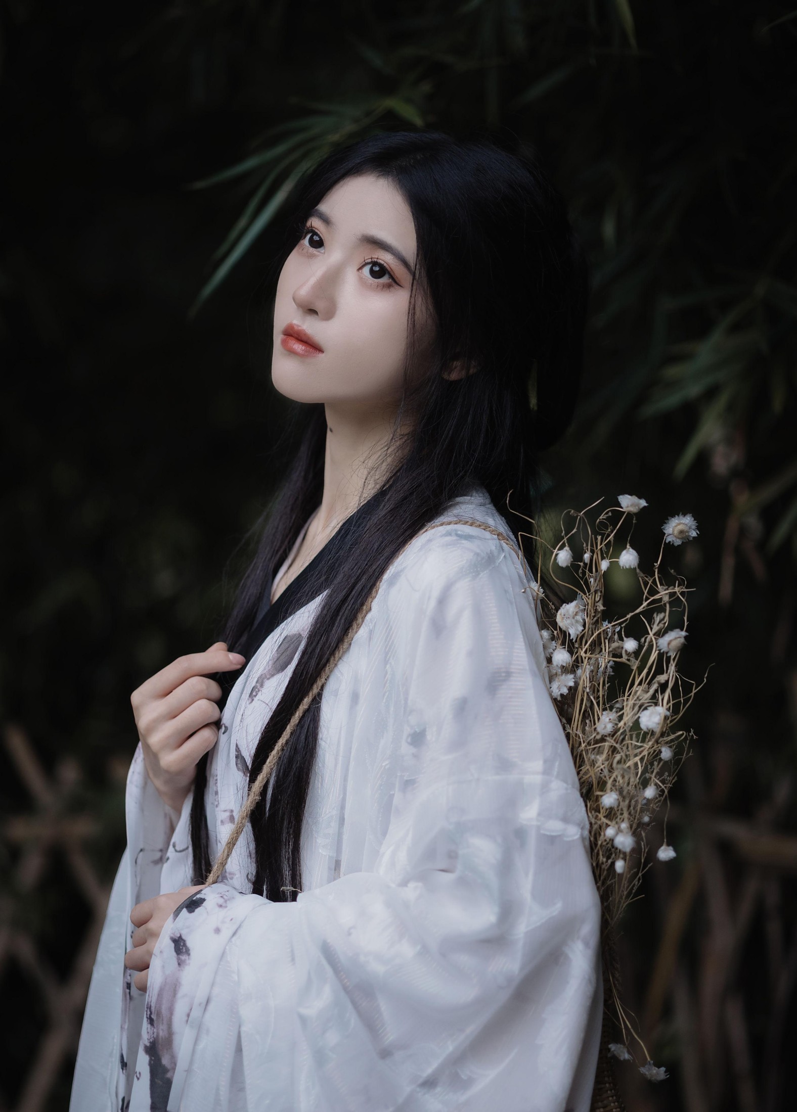 当初叫人家小田田 – 《倚楼听风雨》[27P]