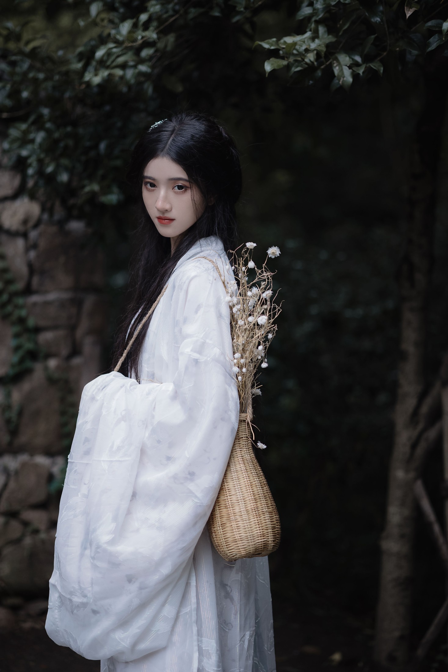 当初叫人家小田田 – 《倚楼听风雨》[27P]