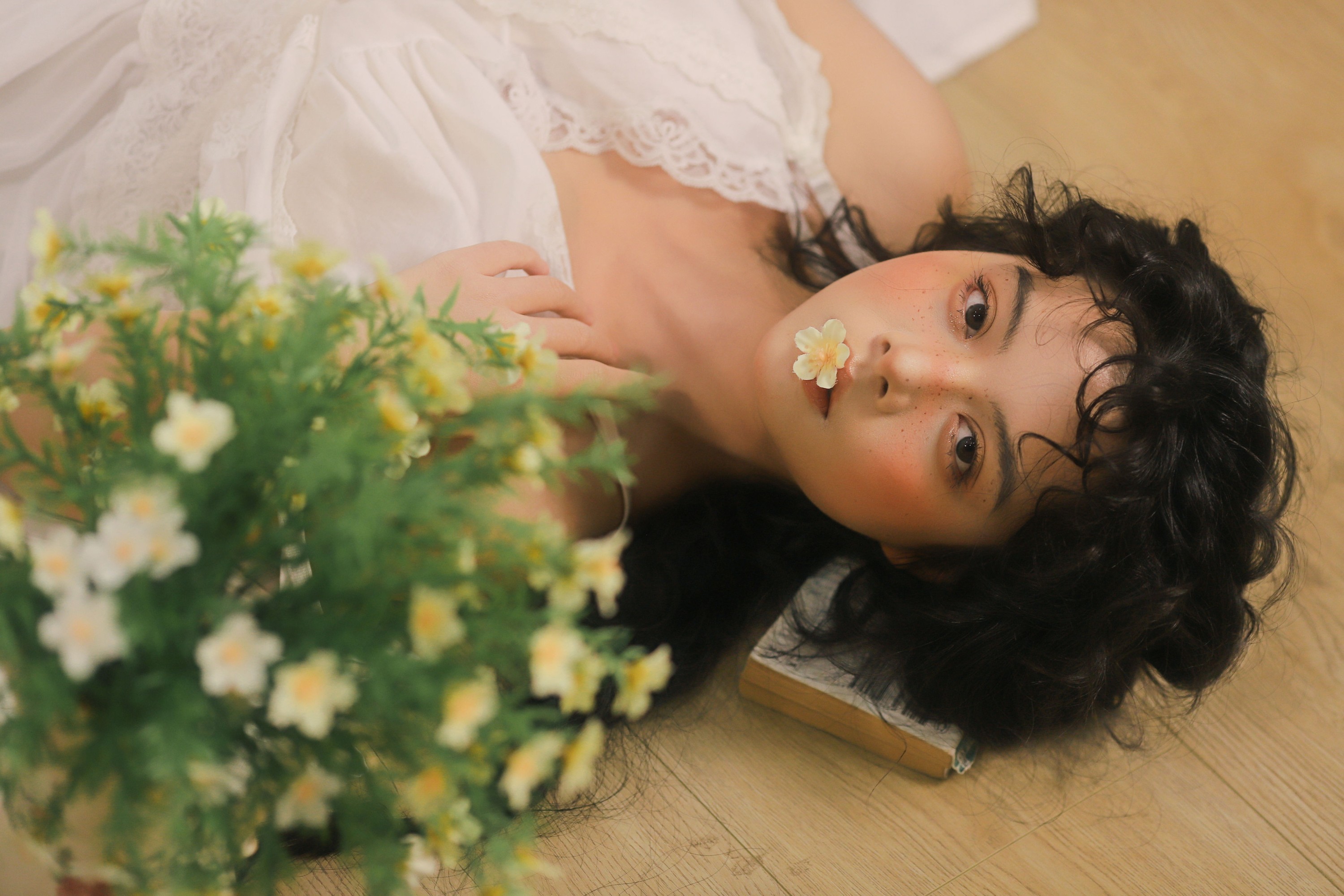 初吾 – 《法式轻私》[33P]