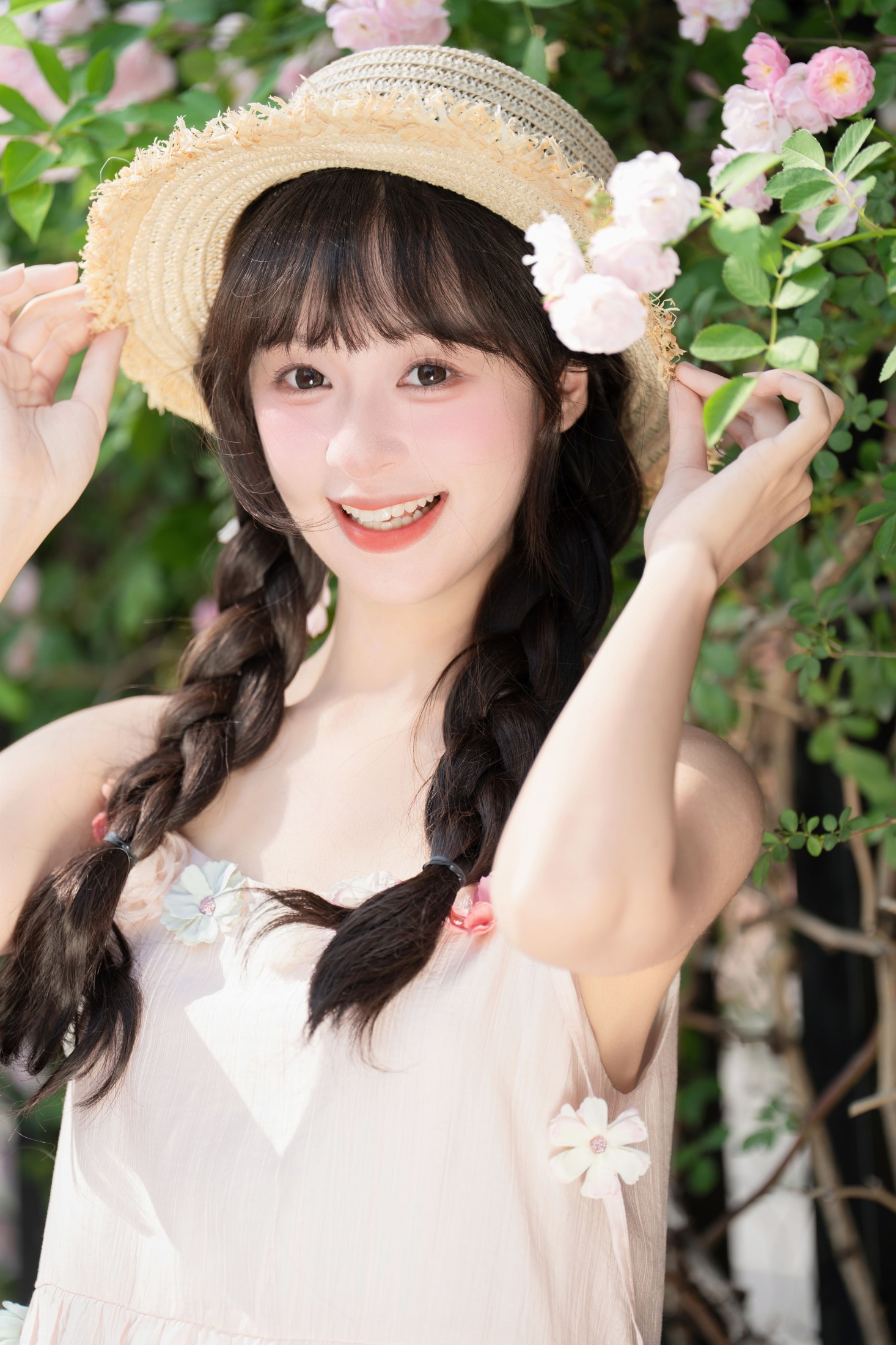 夏芋小年 – 《粉色蔷薇》[24P]