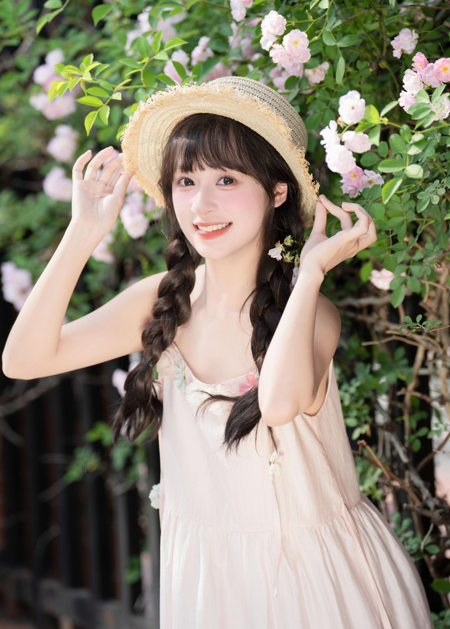 夏芋小年 – 《粉色蔷薇》[24P]