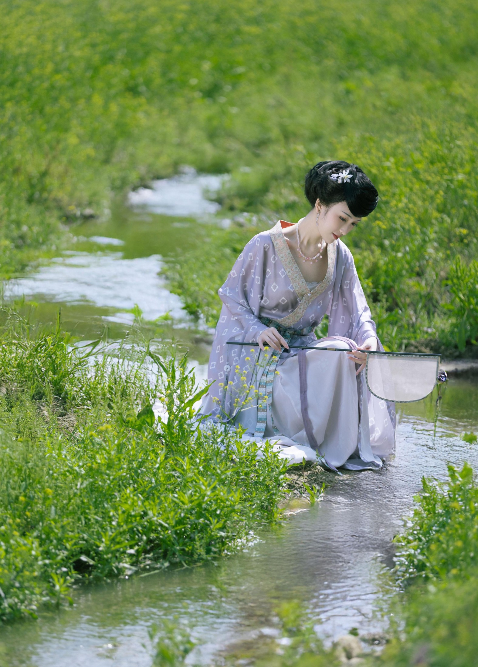 榴莲牛奶 – 《芳草》[26P]