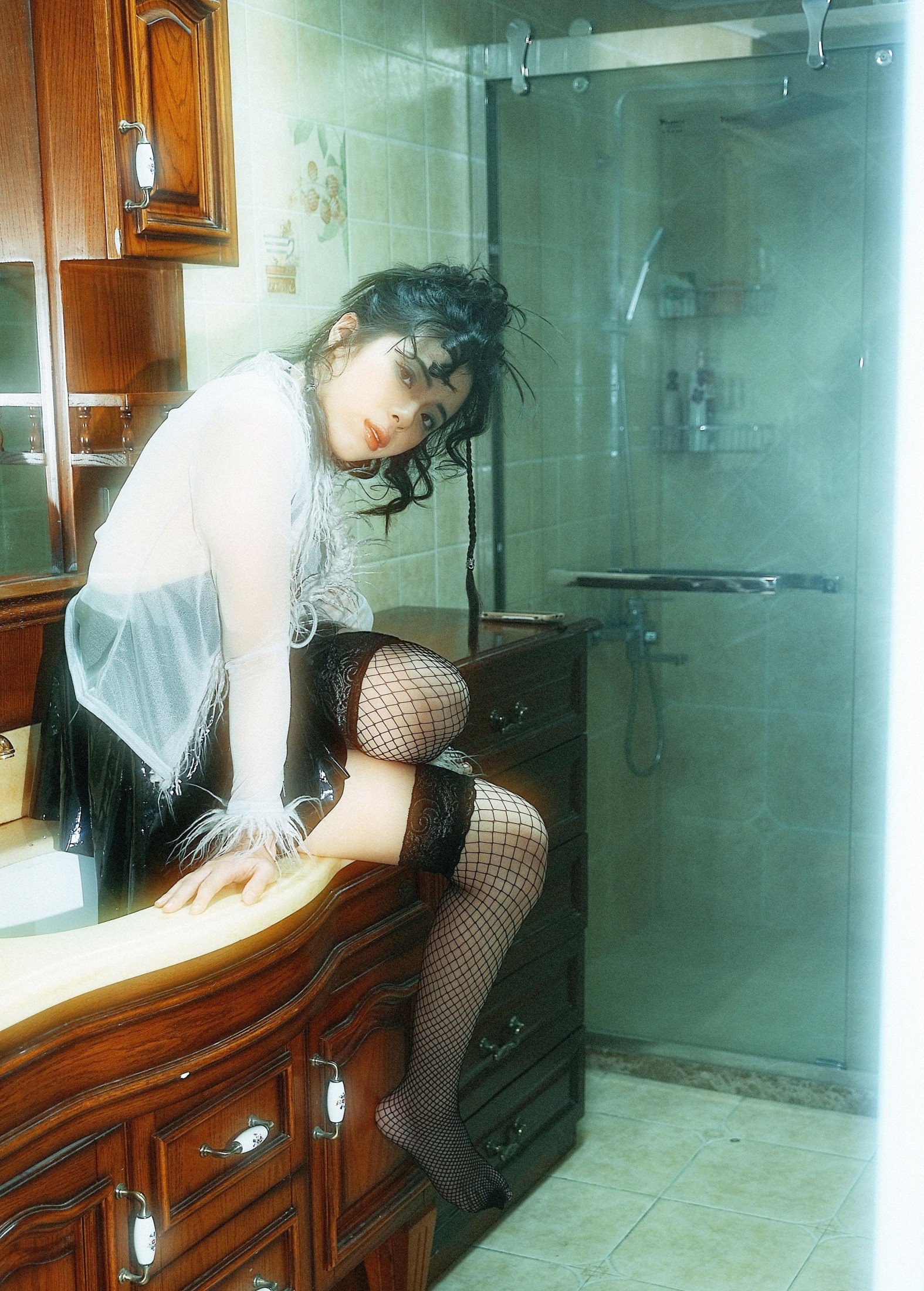 一只仟仟 – 《灯光一闪》[13P]