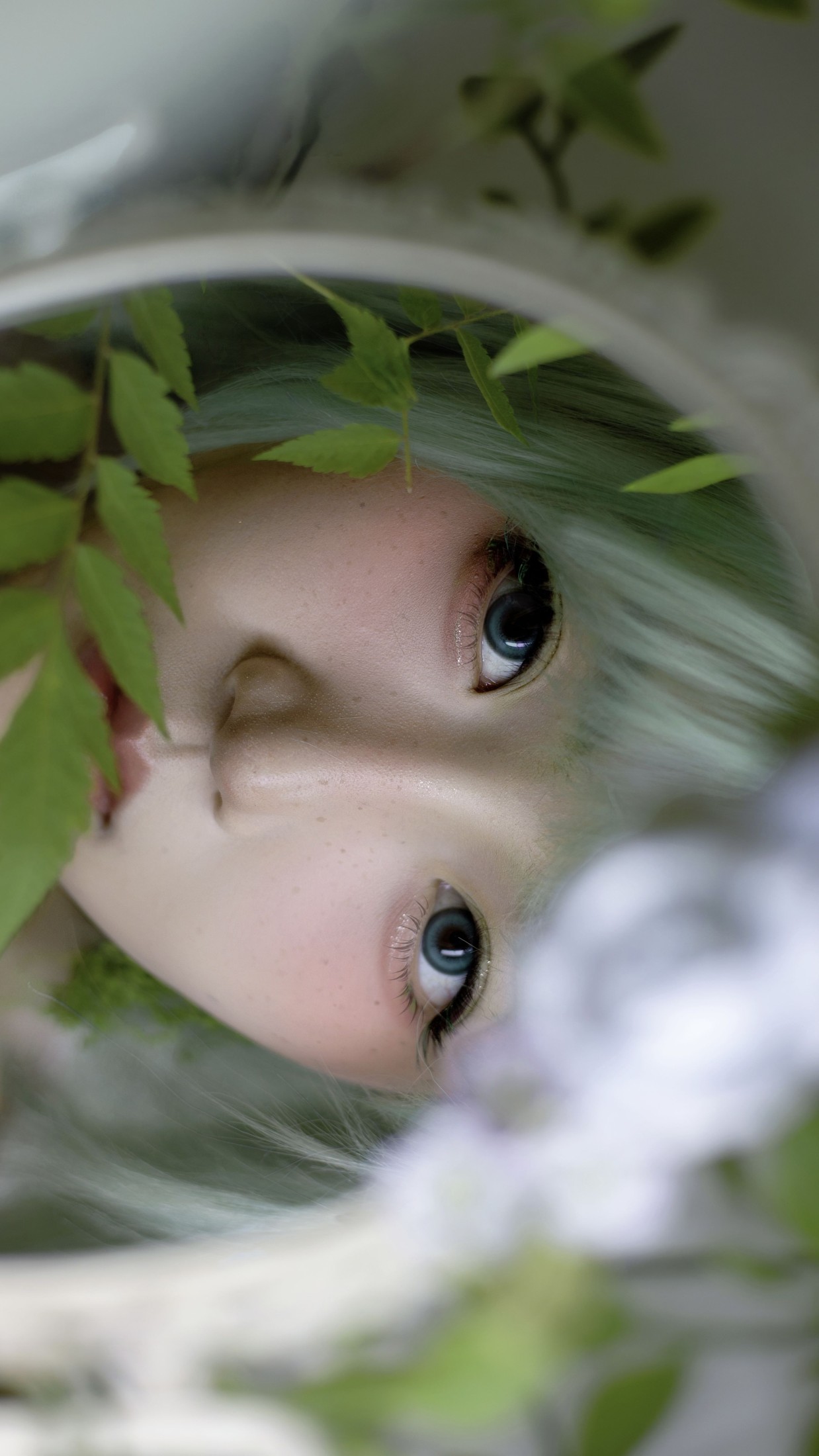 躲进鲨鱼嘴里 – 《我的身体长满苔藓，跌落在潮湿的绿意里》[14P]