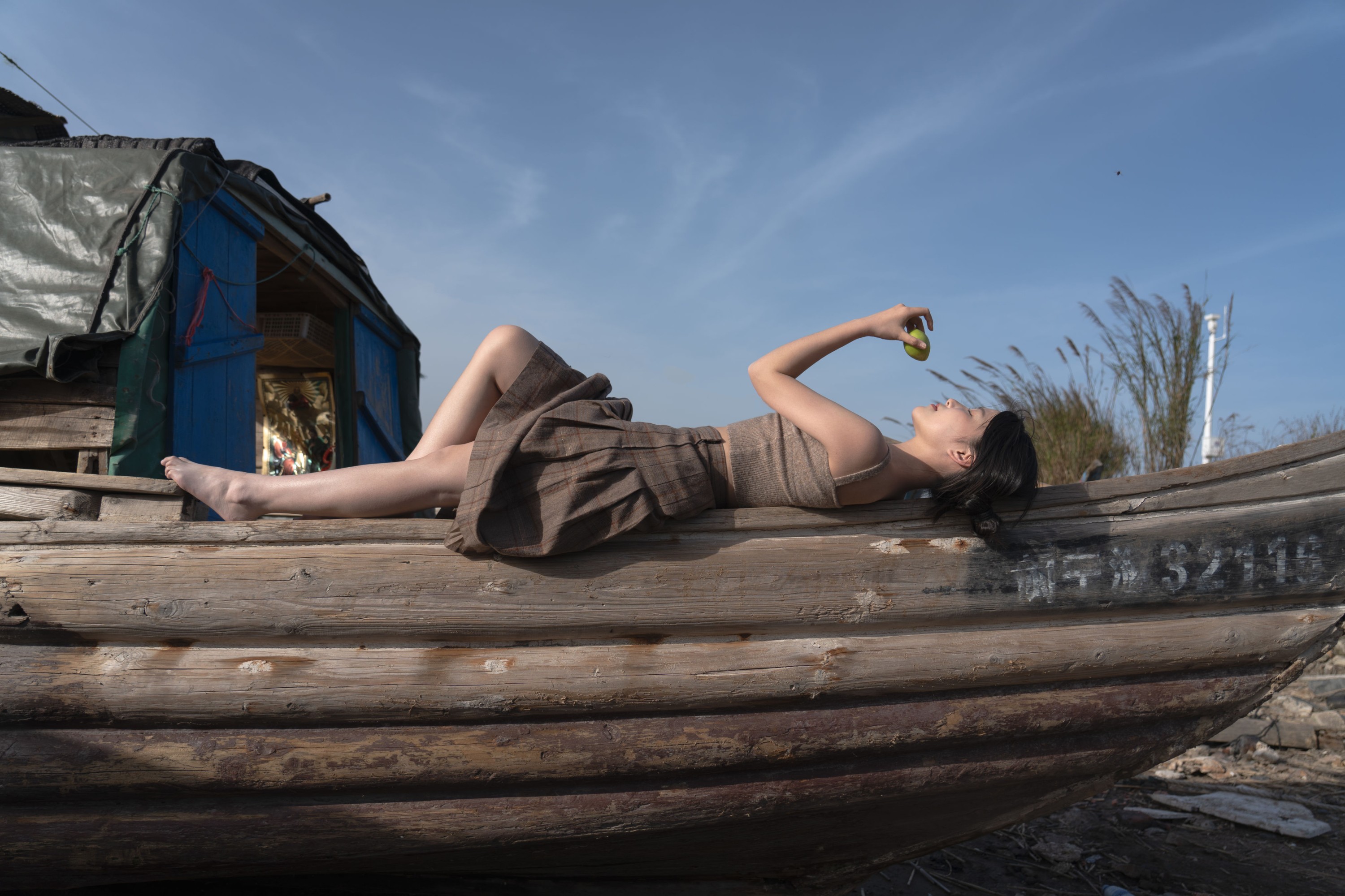 依鑫 – 《握不住的风，醒不来的梦》[18P]