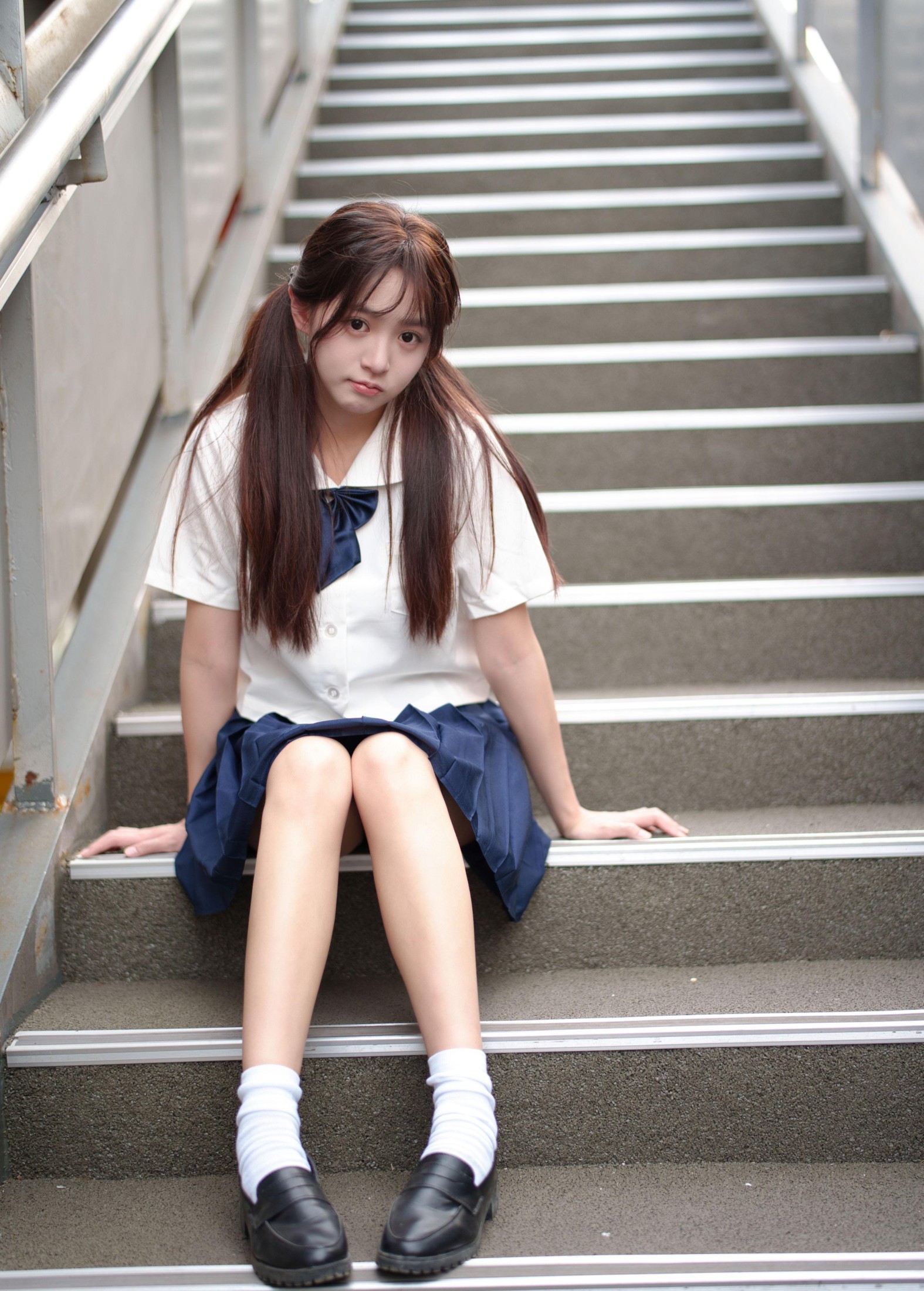 小亿 – 《初夏的烂漫》[48P]