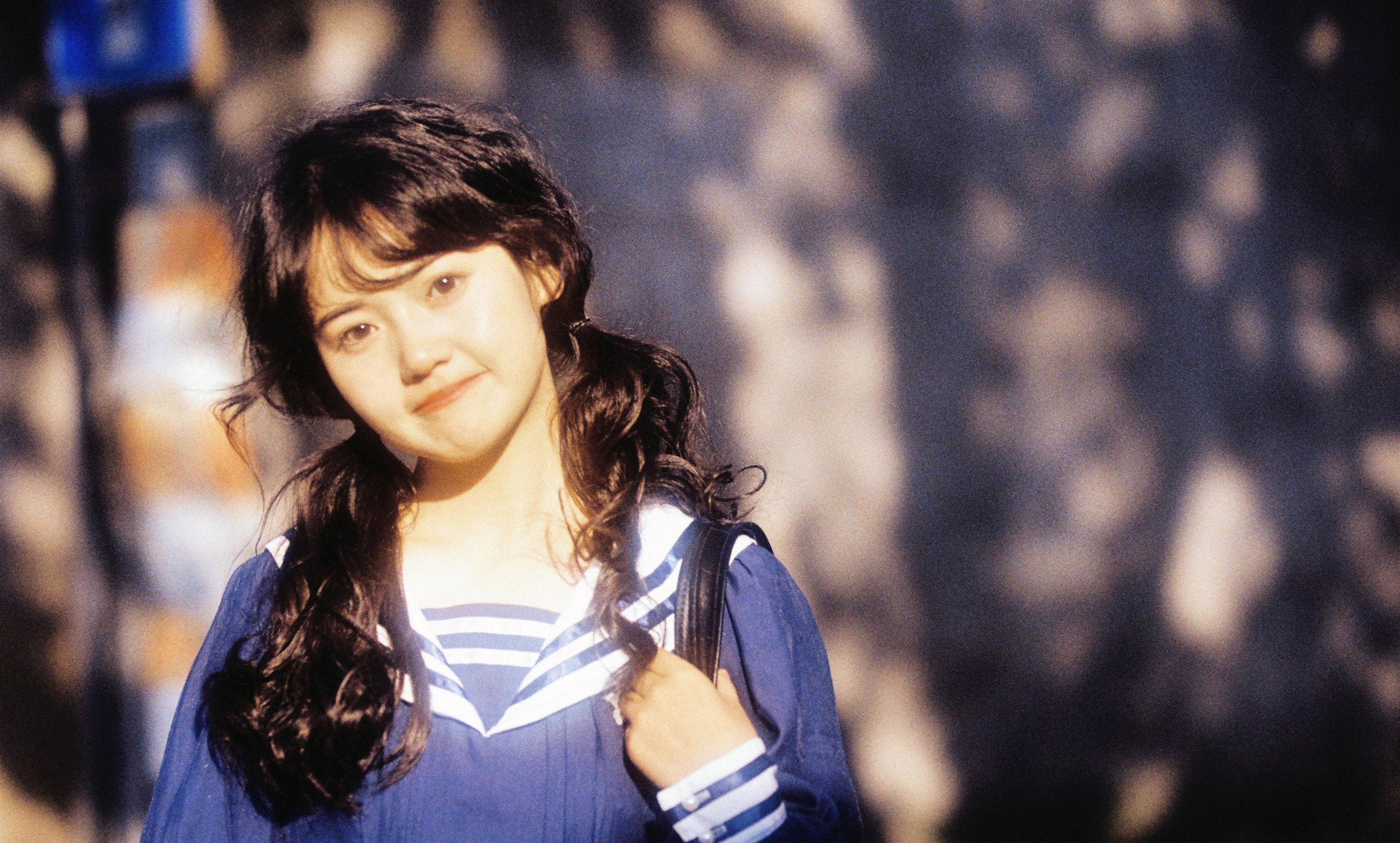 爆毛绵羊 – 《少女的裙摆》[18P]