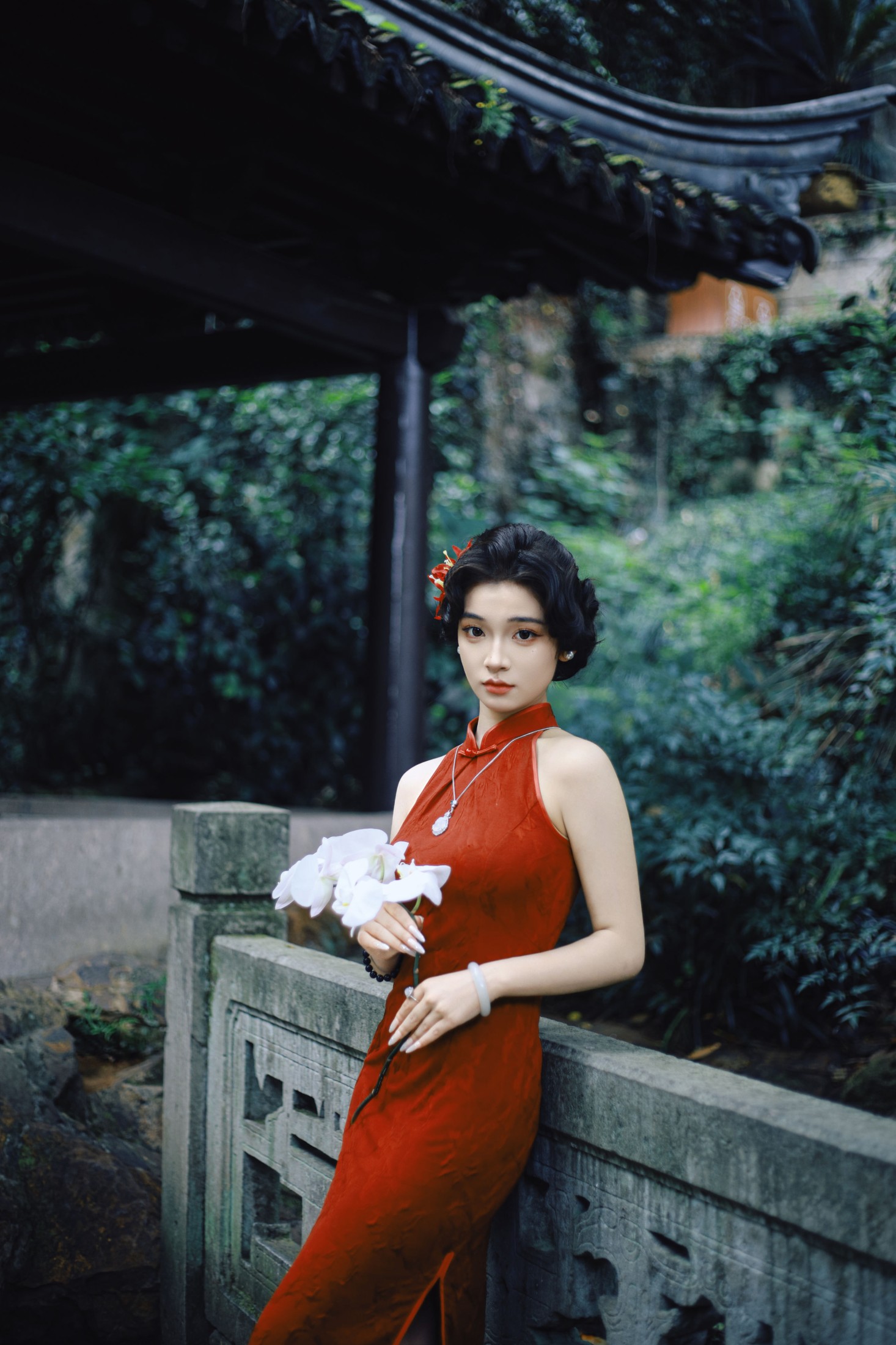 无语草莓 – 《旗袍手推波 江南东方美》[28P]