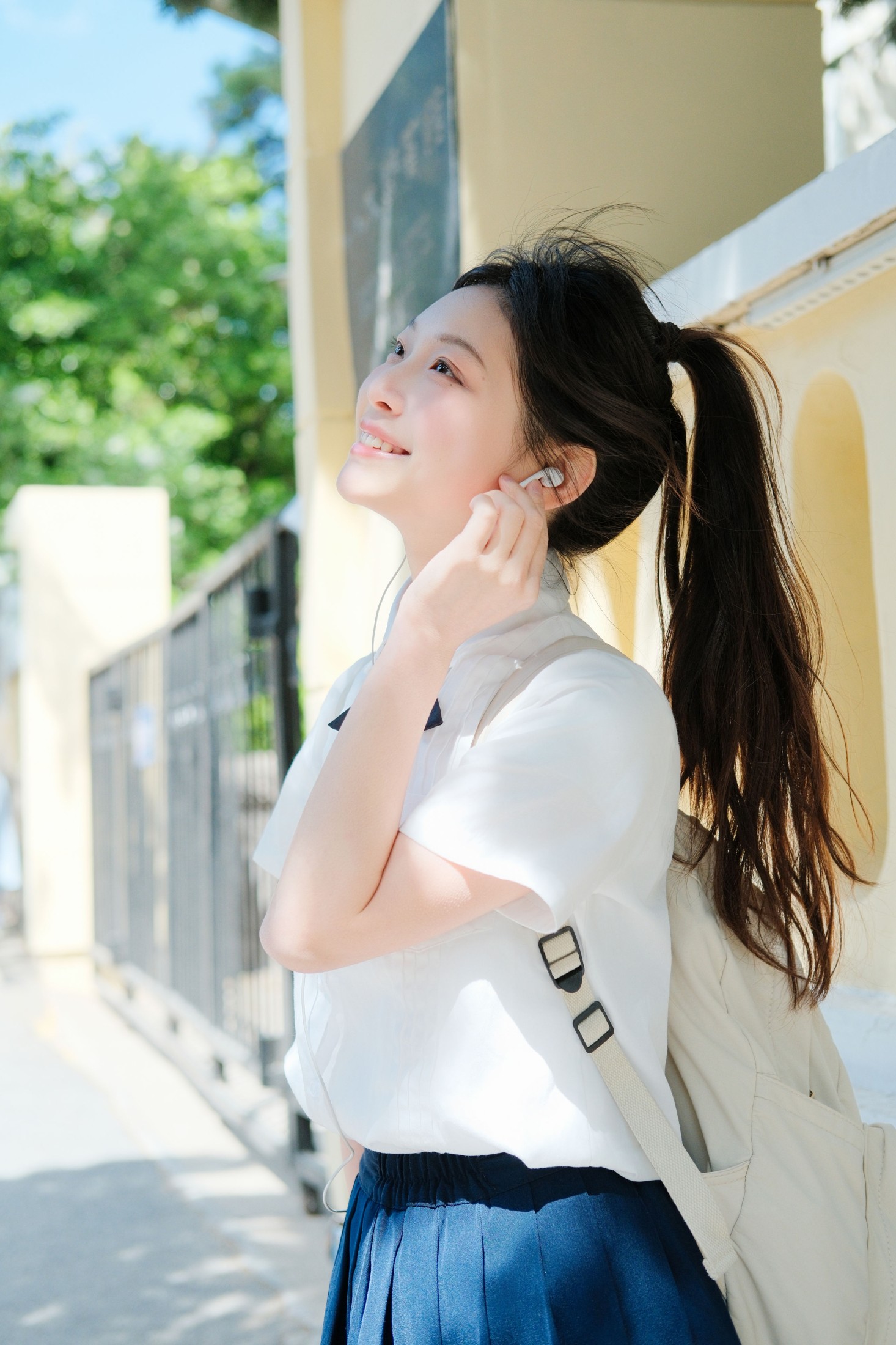 爱拍侧脸的小象 – 《等你下课》[19P]