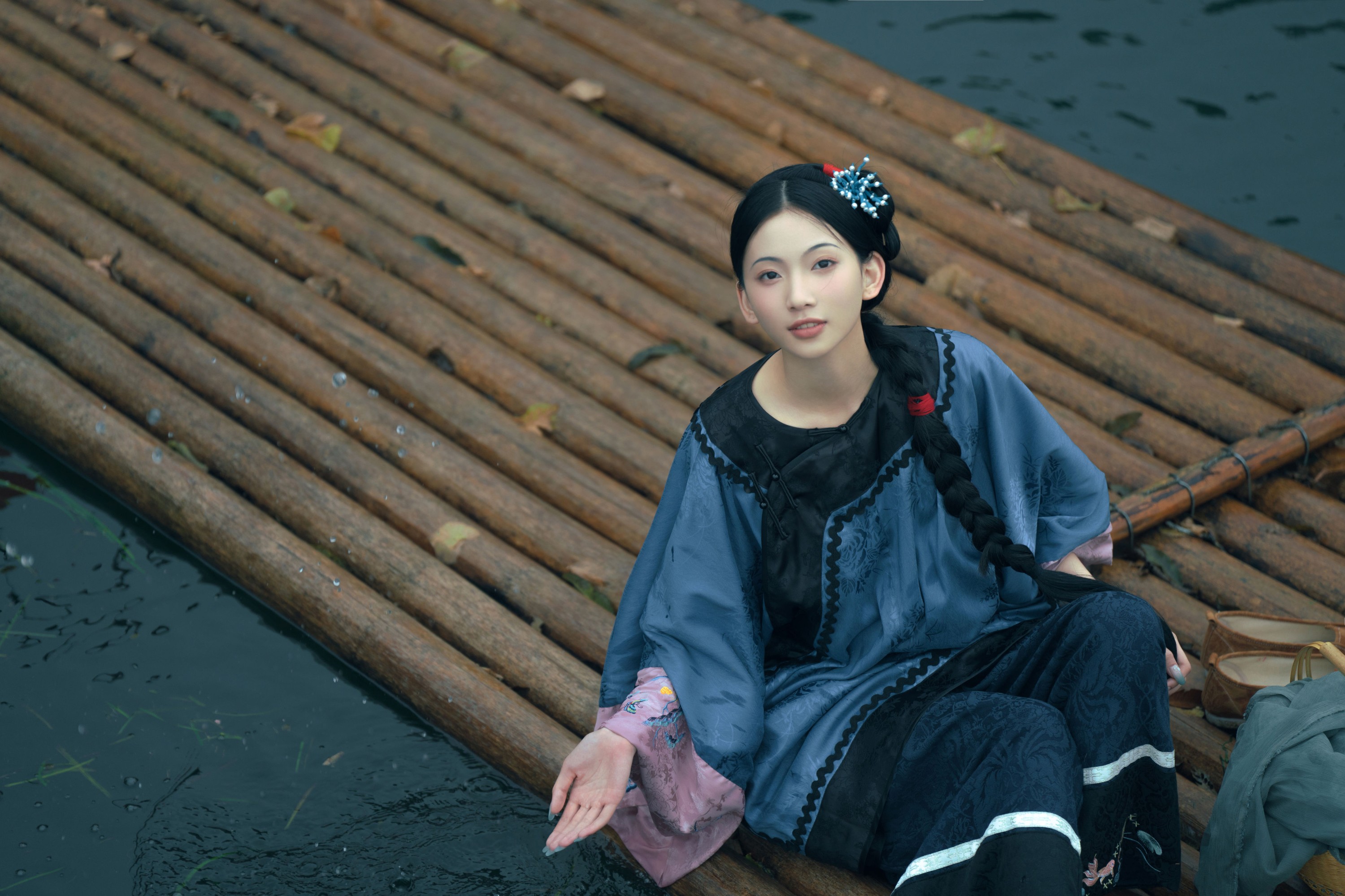 二一芝 – 《时间停在她骑着牛背的那年》[16P]