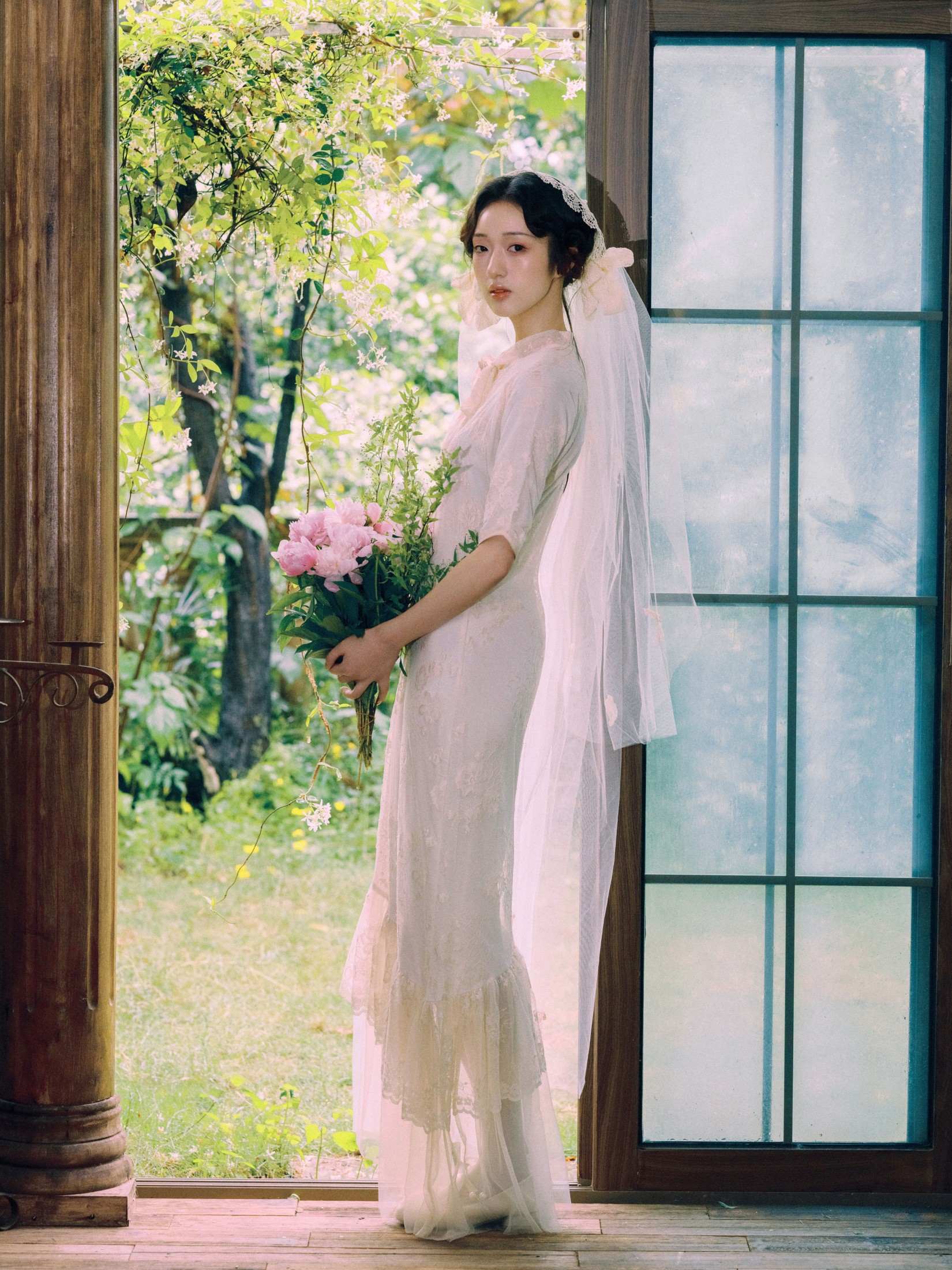 梦 – 《婚纱旗袍》[13P]