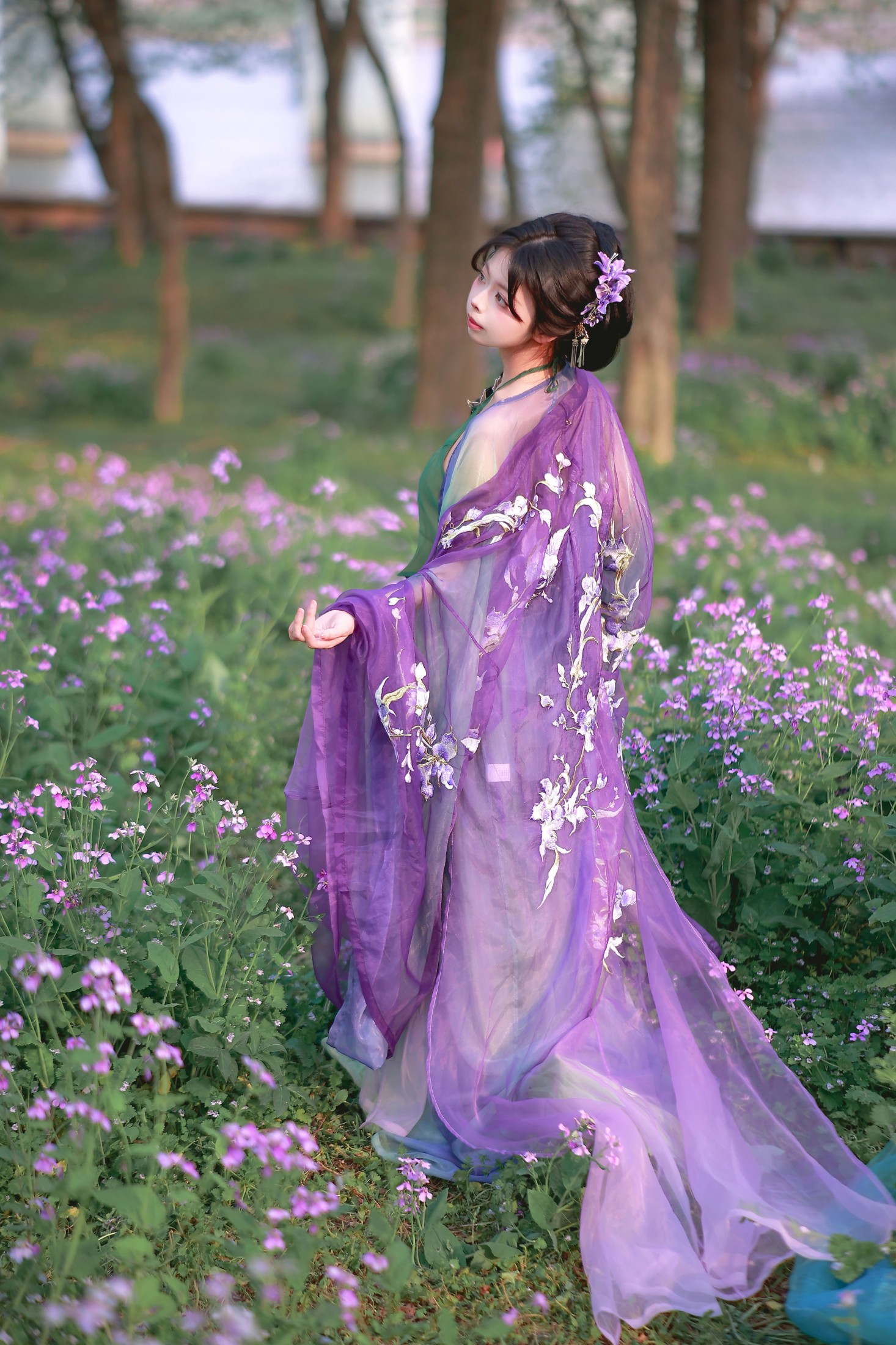 肥肥 – 《二月兰》[14P]