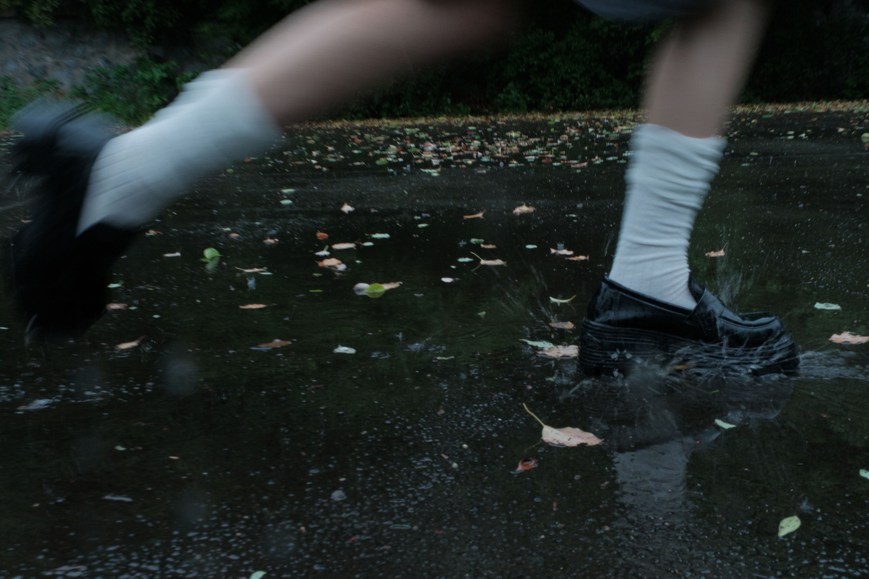 西一奥 – 《暴雨冲洗着我的灵魂底片》[14P]