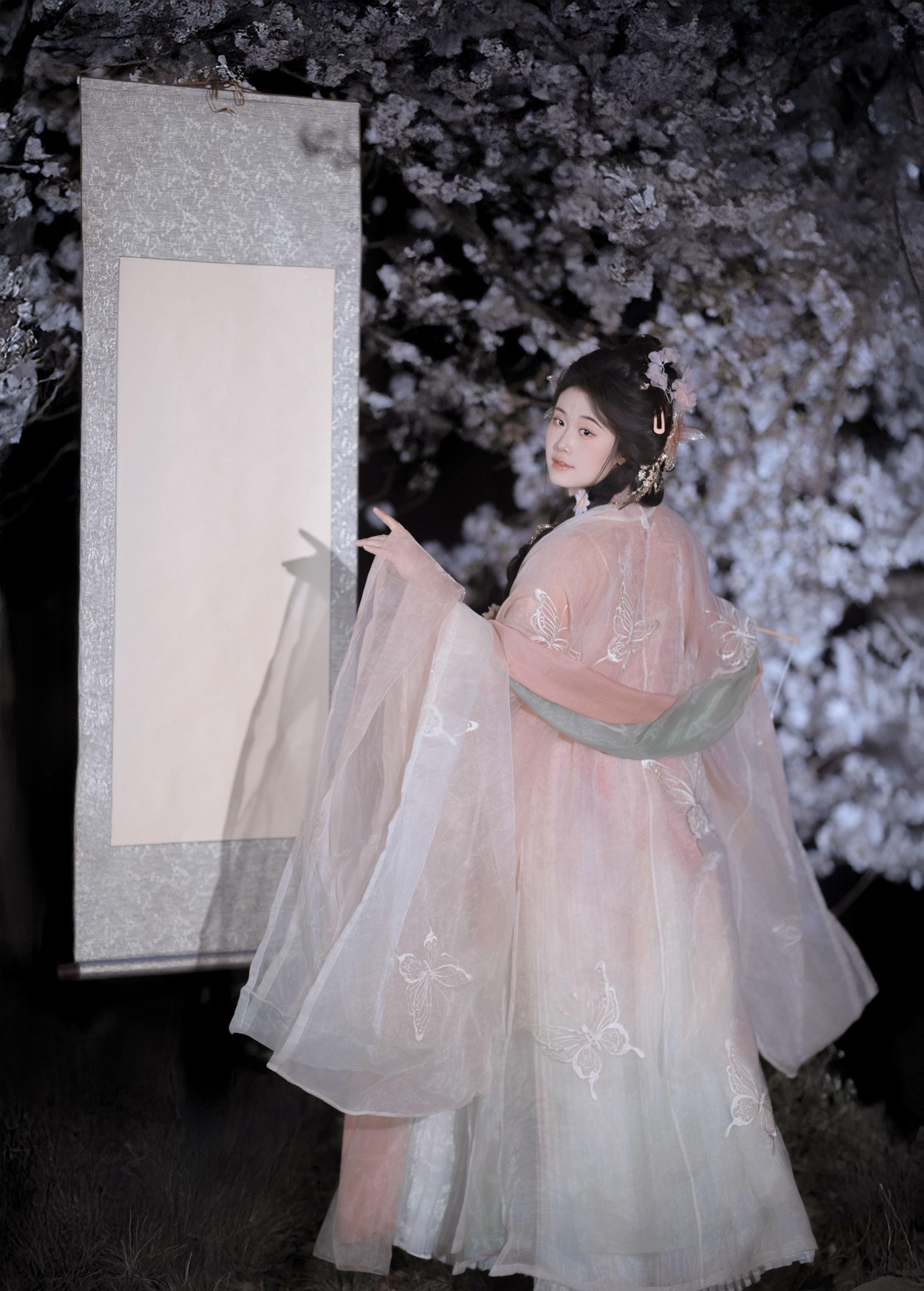 静若初夏 – 《春夜赏樱》[37P]