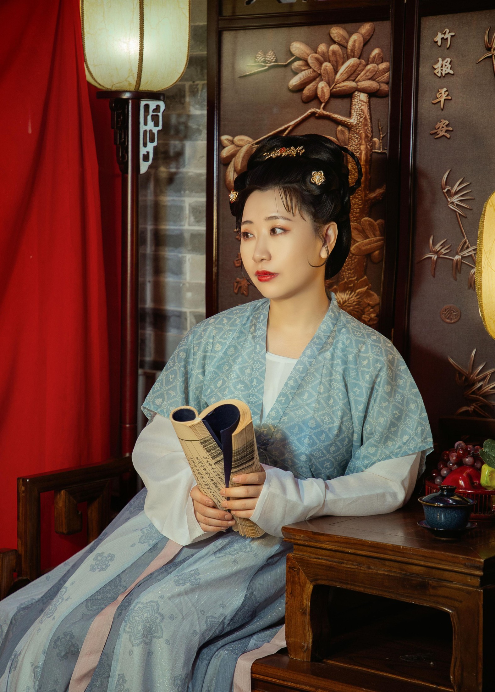 卡卡 – 《暮色》[14P]