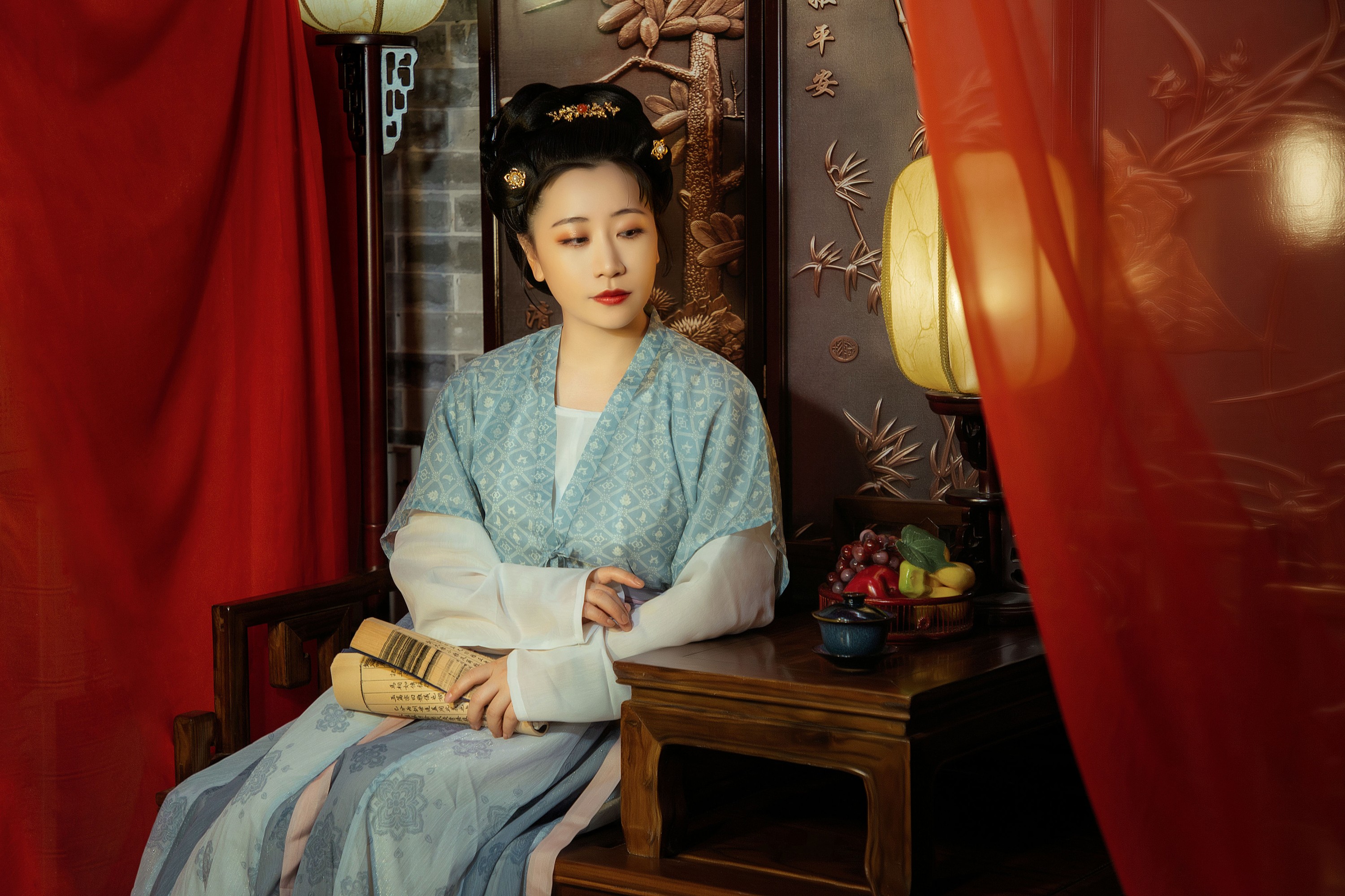 卡卡 – 《暮色》[14P]