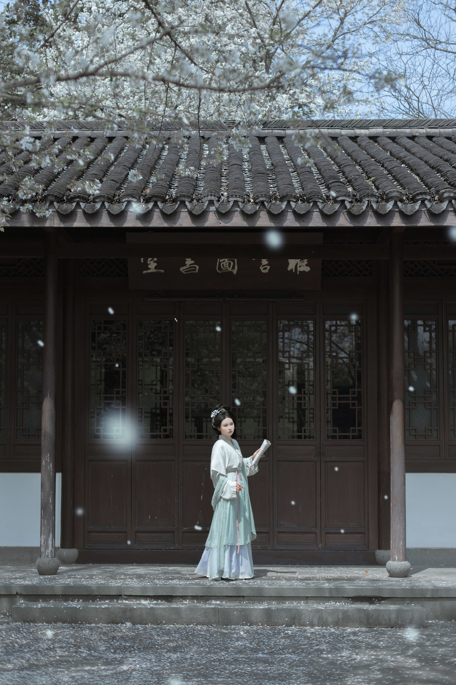 穆晏秋 – 《庭前雪》[21P]