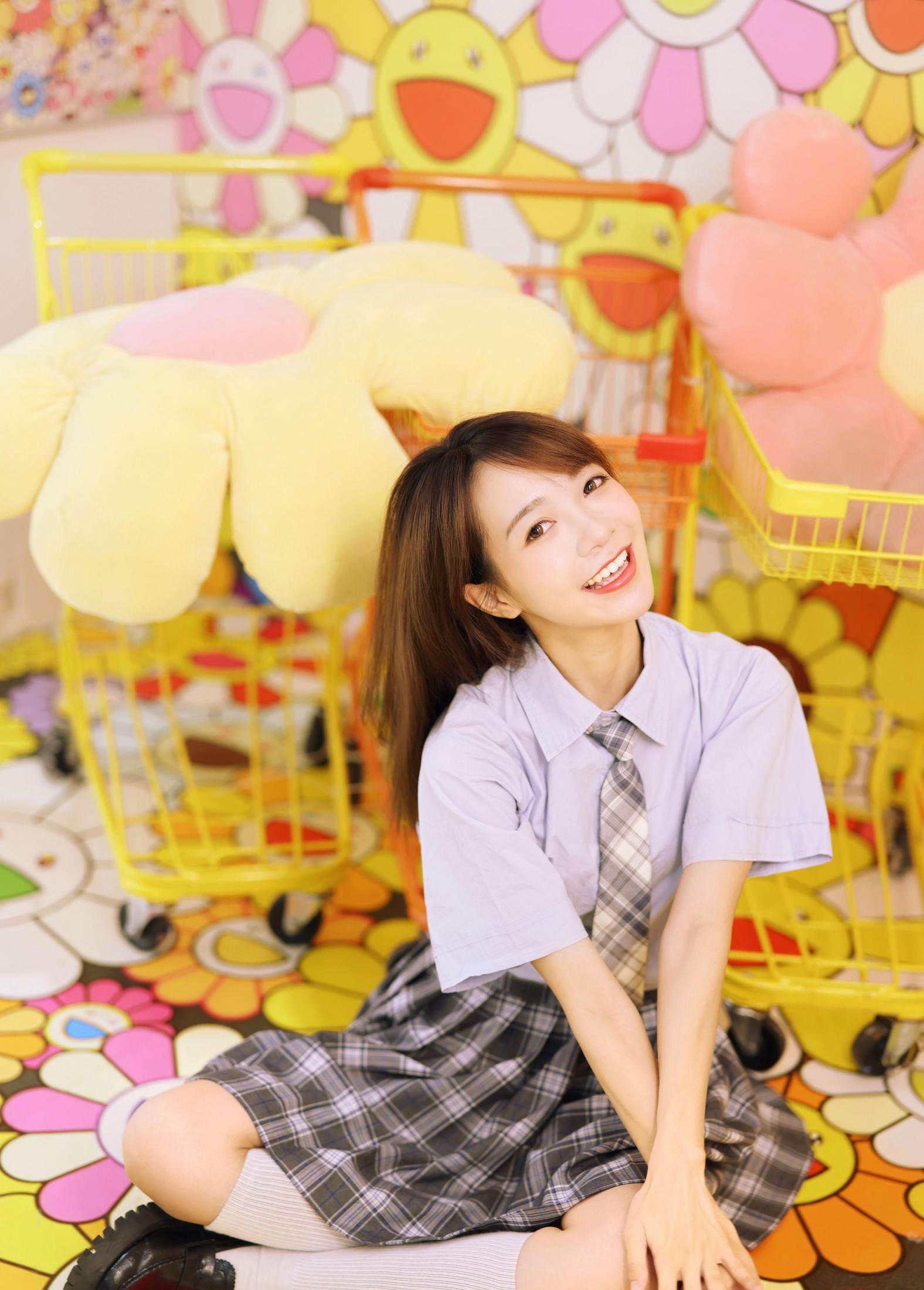 鸭鸭 – 《淘气游乐场》[28P]