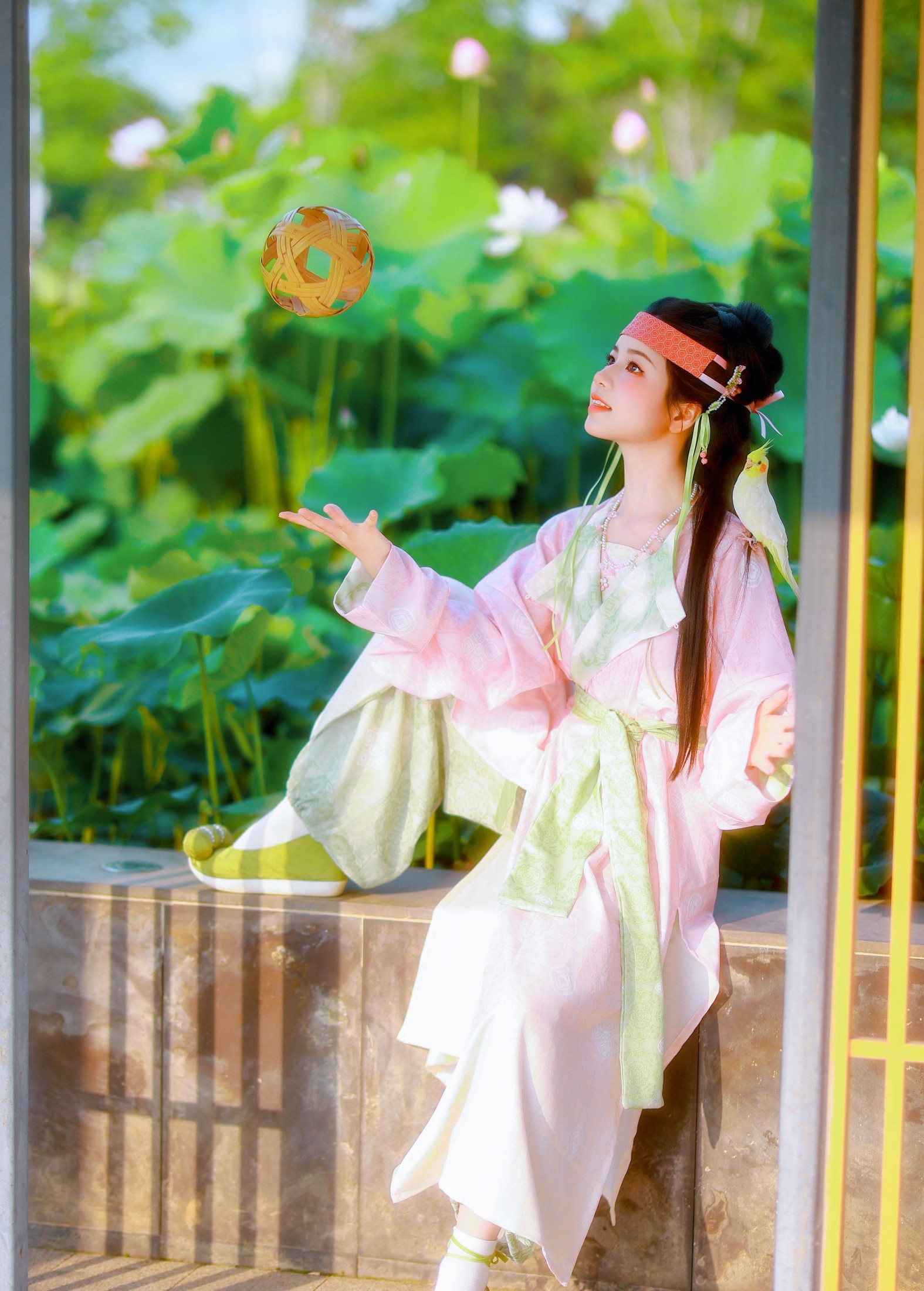 小杜同学 – 《蹴鞠少女》[57P]