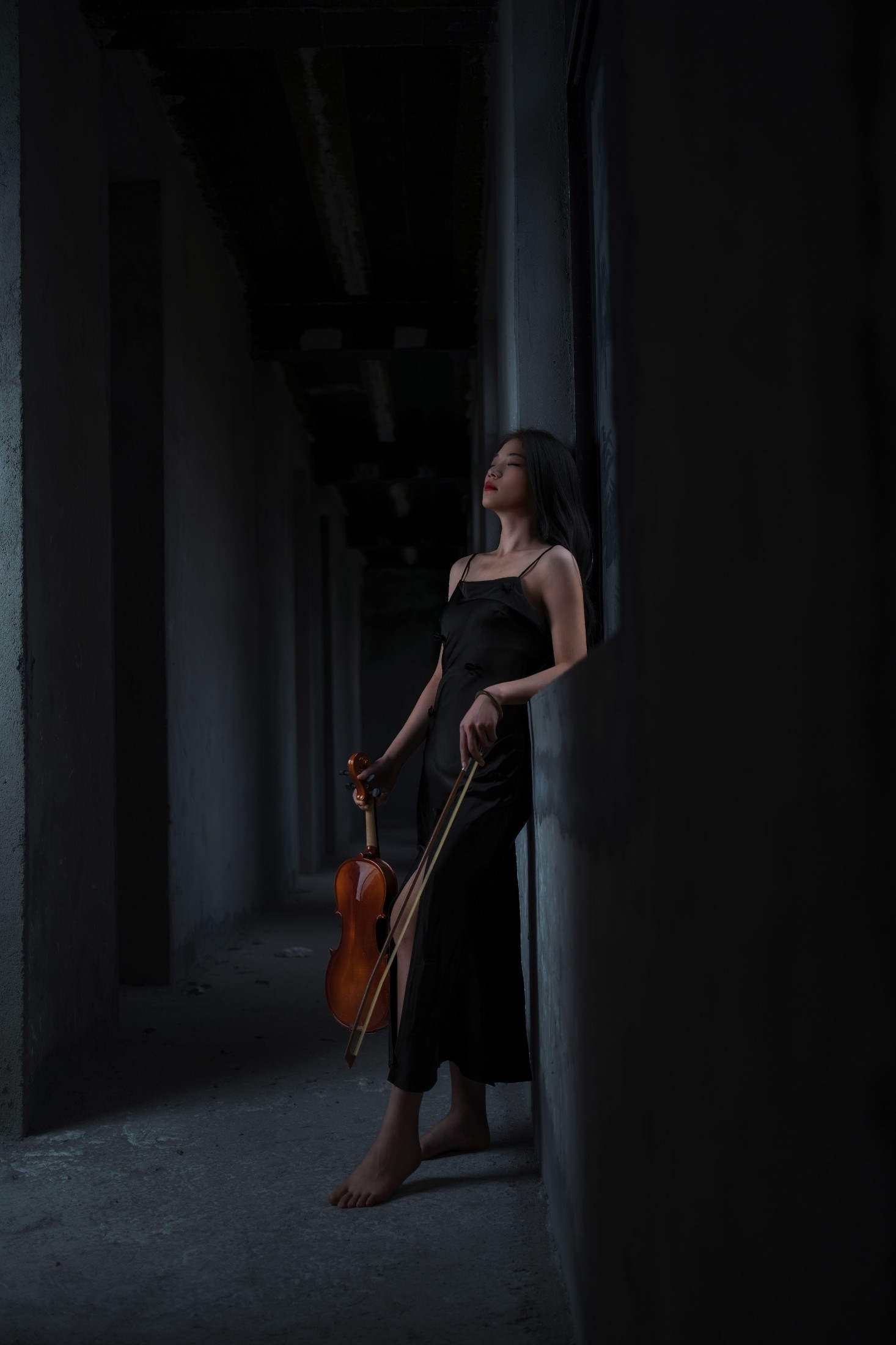 小七 – 《废墟中的小提琴少女》[14P] 插图5