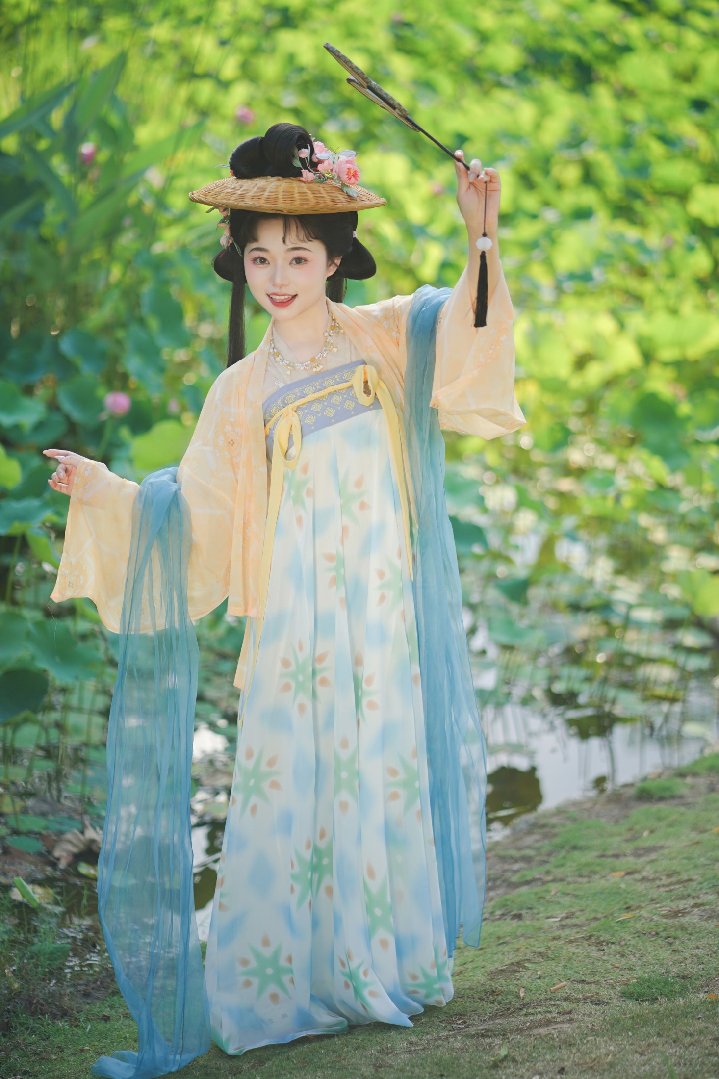 舒朗 – 《夏荷》[16P]