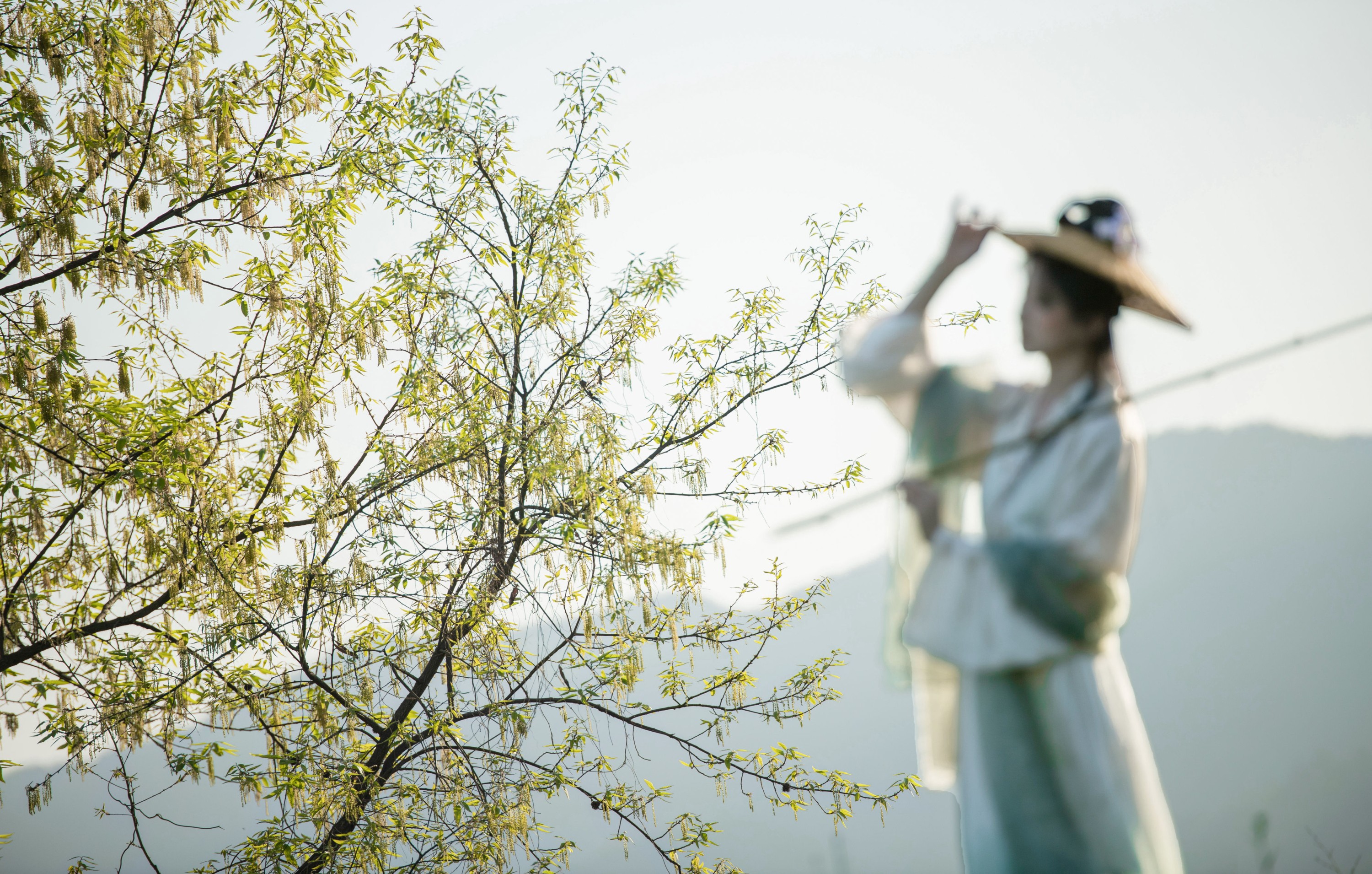 瓜瓜顶呱呱 – 《荷锄烟陇》[17P]