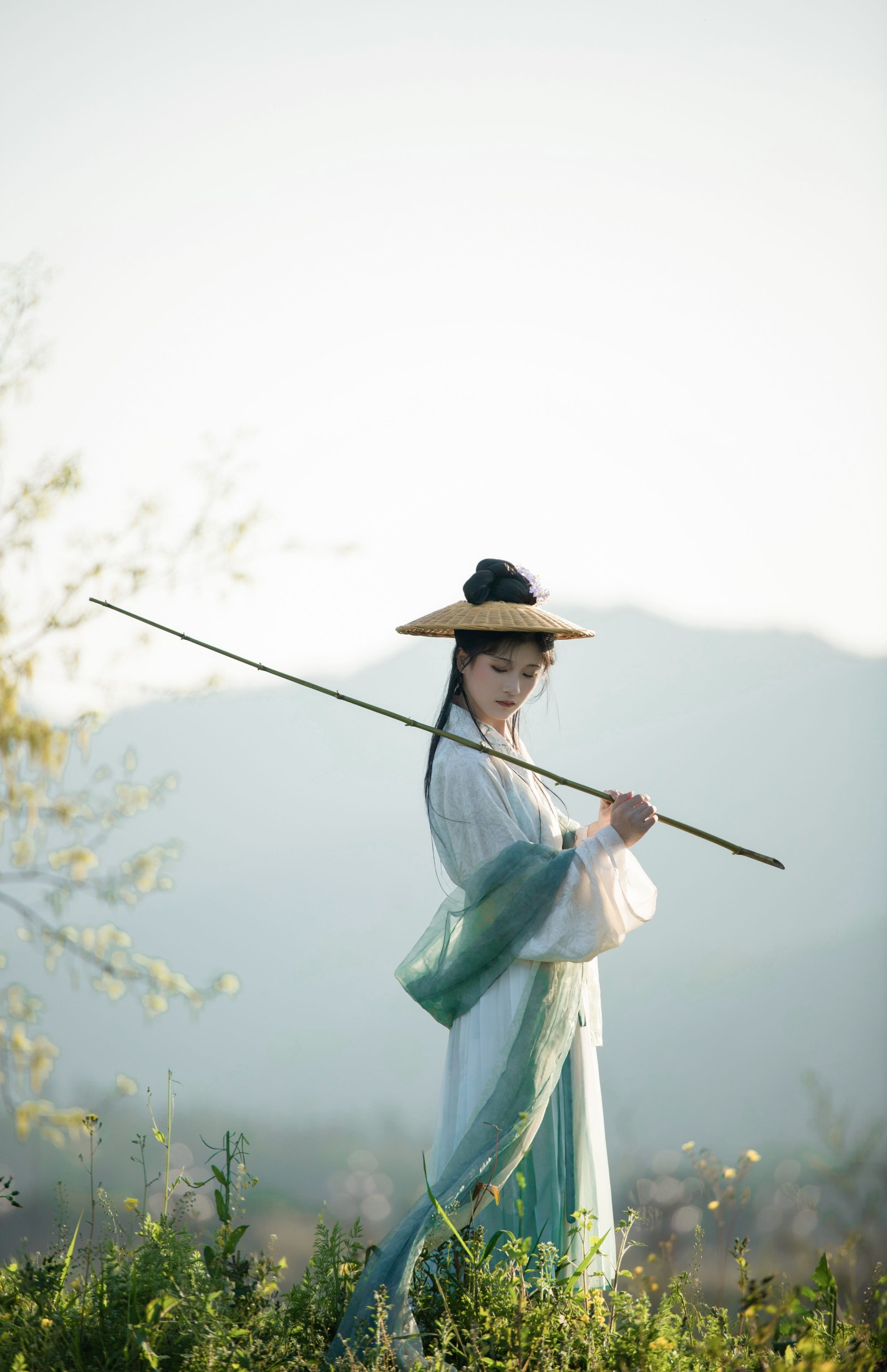 瓜瓜顶呱呱 – 《荷锄烟陇》[17P]