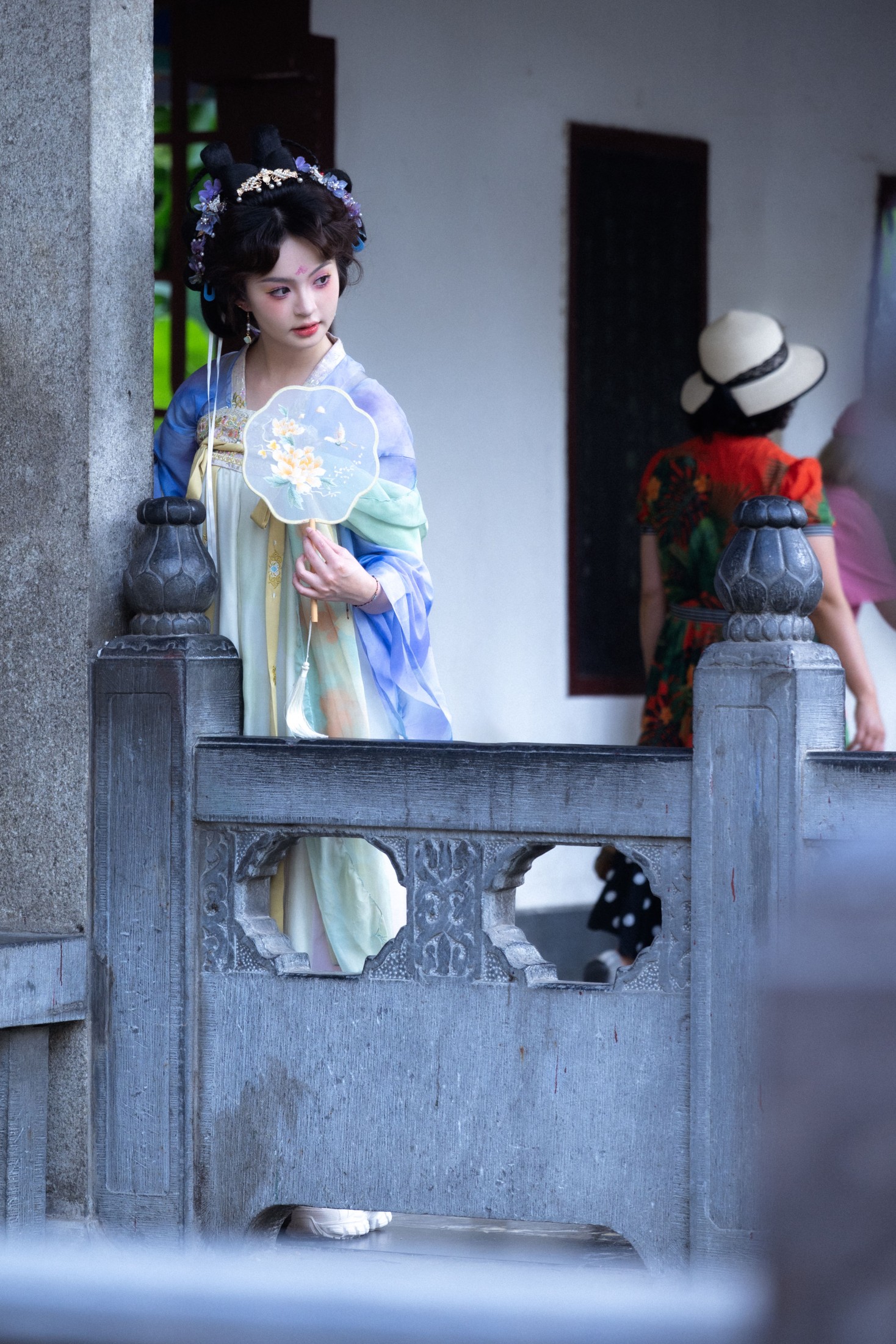 亭亭不是婷婷 – 《夏雨泉》[24P]