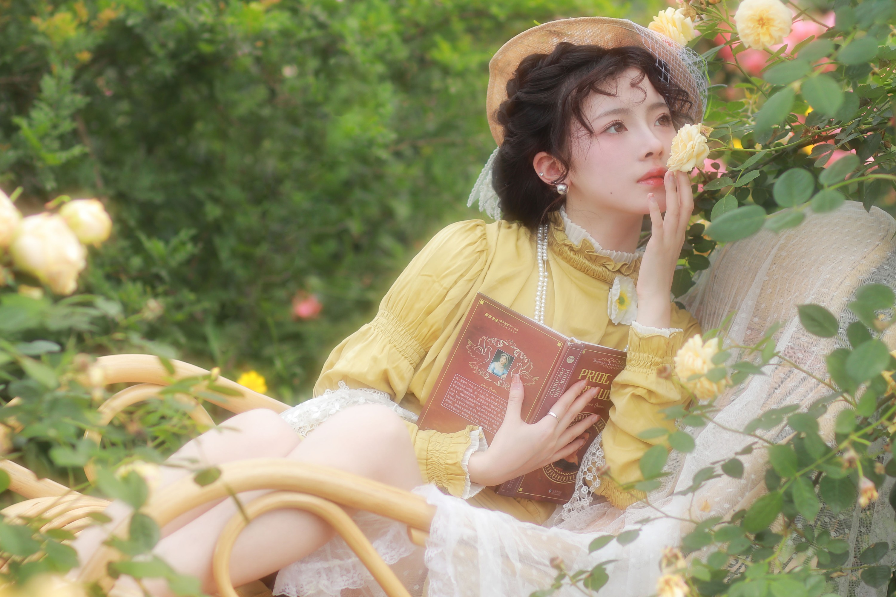 鹿离 – 《庄园少女～在浪漫的小花园小憩》[16P] 插图3