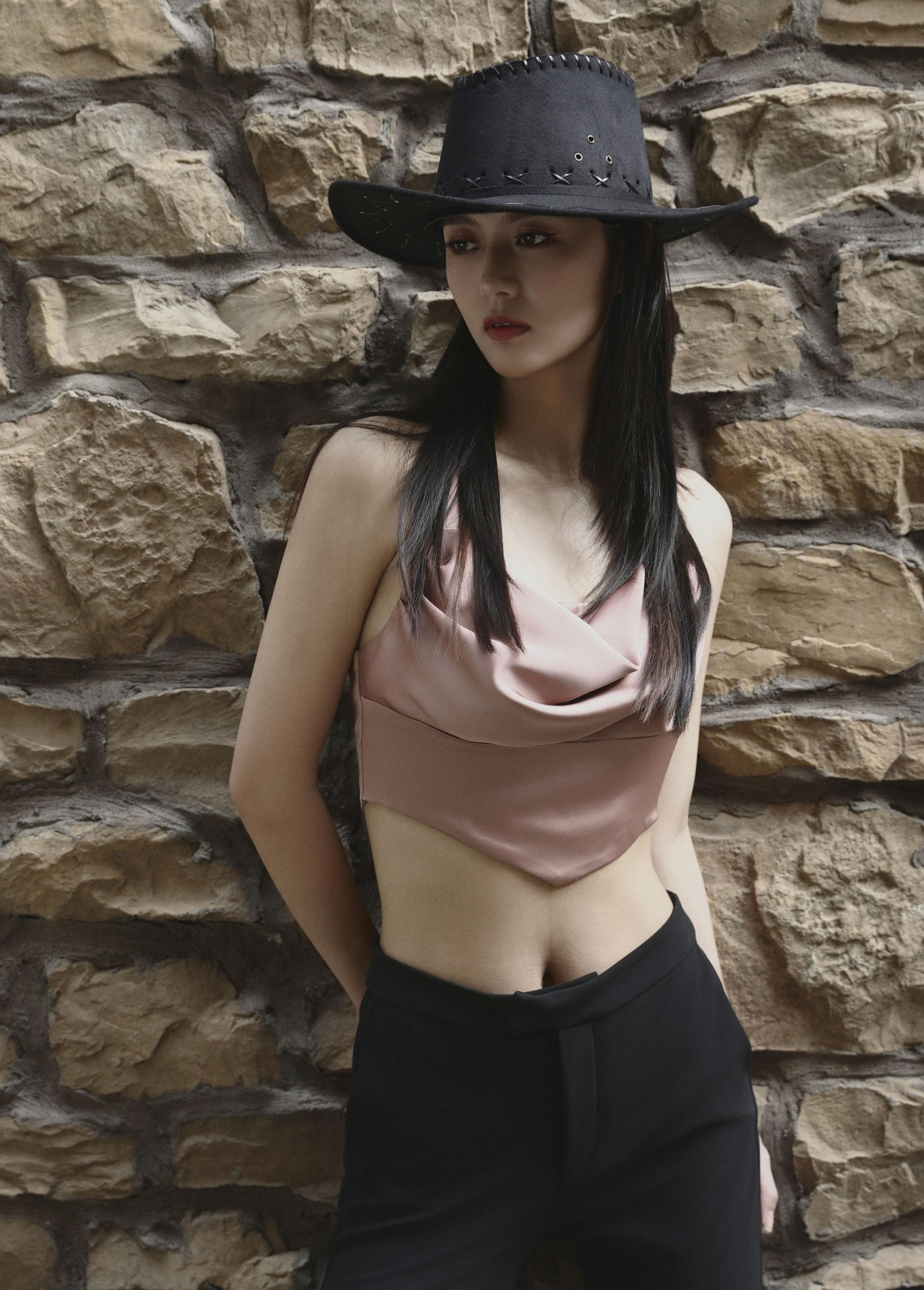 婉婉 – 《COWGIRL》[19P]