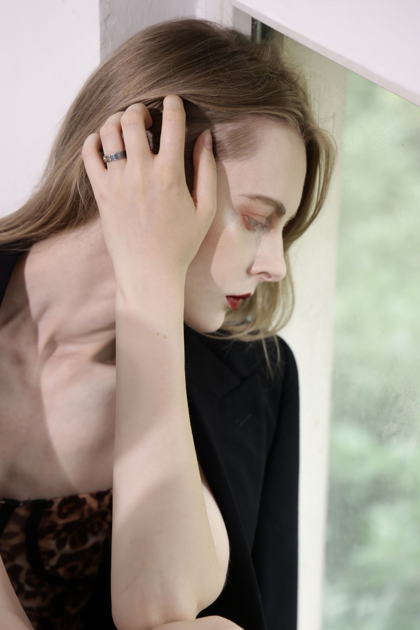 馨乐 – 《豹纹女孩》[13P]