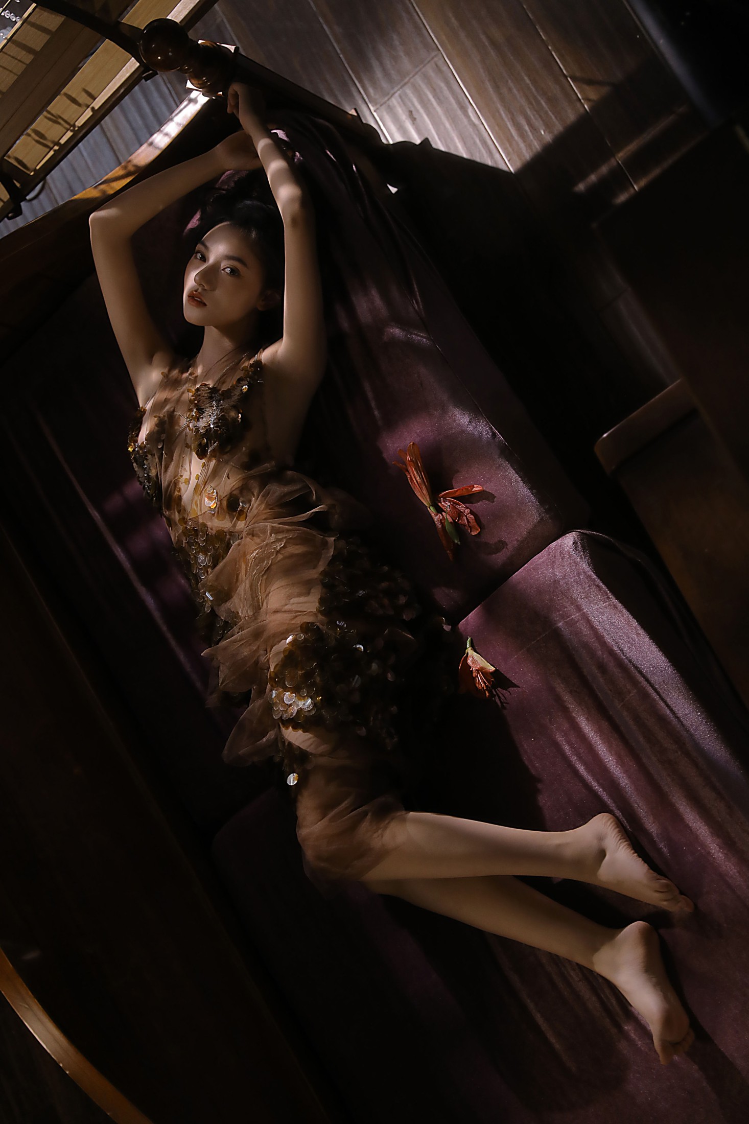 Fifi轩- – 《碎落的金色》[16P]