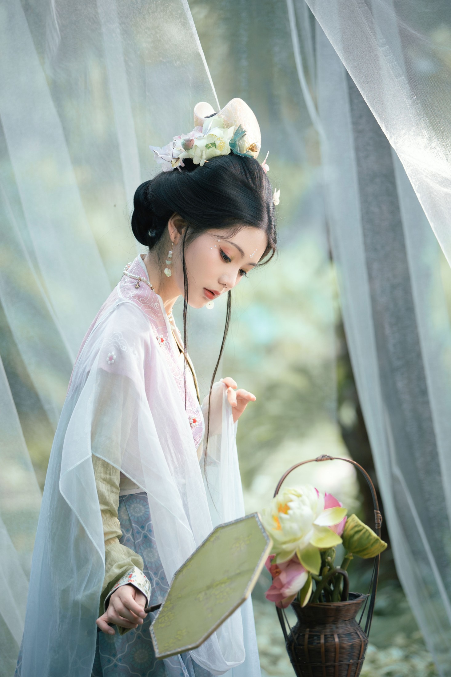 吴莹琨琨 – 《半篓春》[27P]