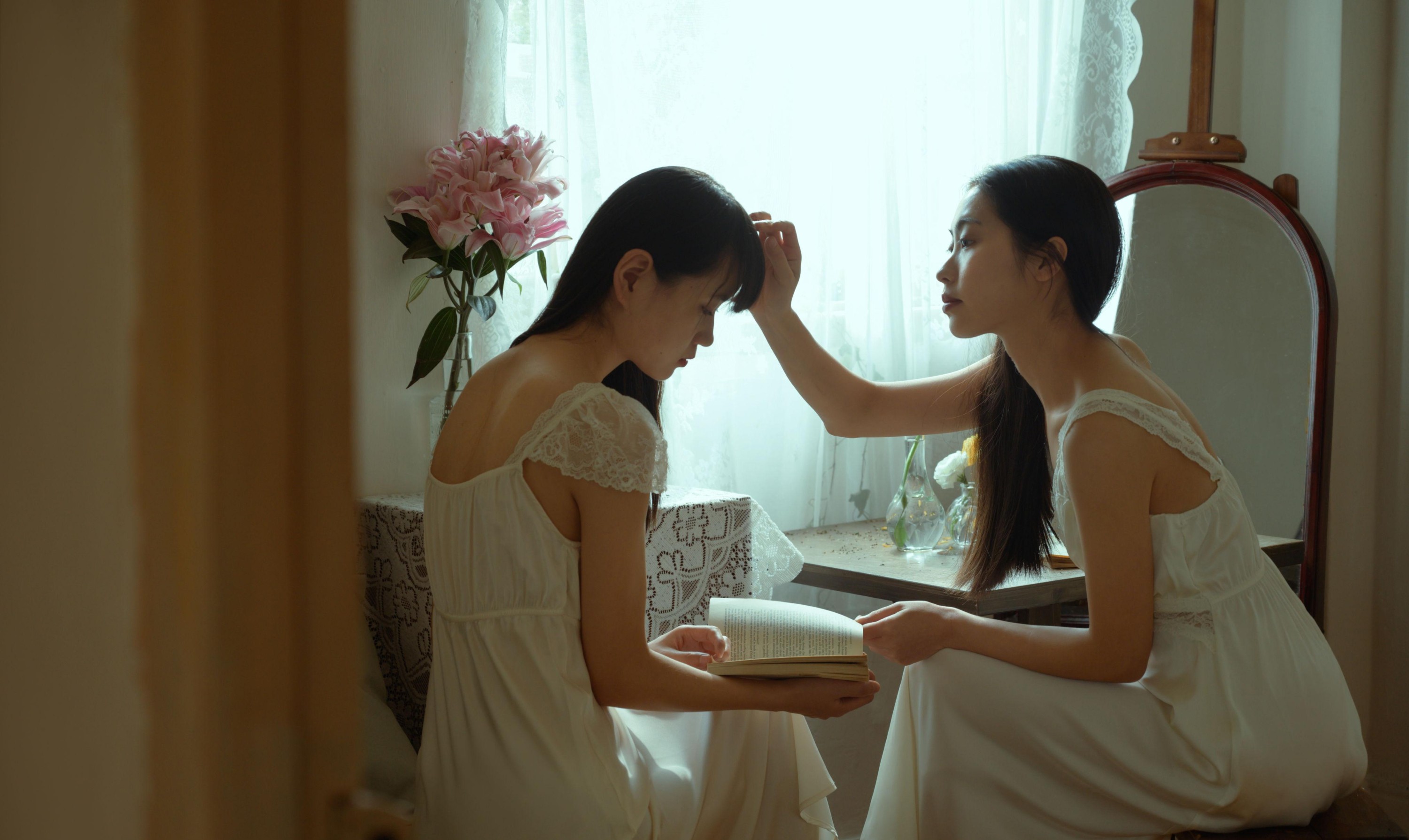 半个月亮 阿梦的虎牙 – 《在每个孤独的瞬息与你相望》[16P]