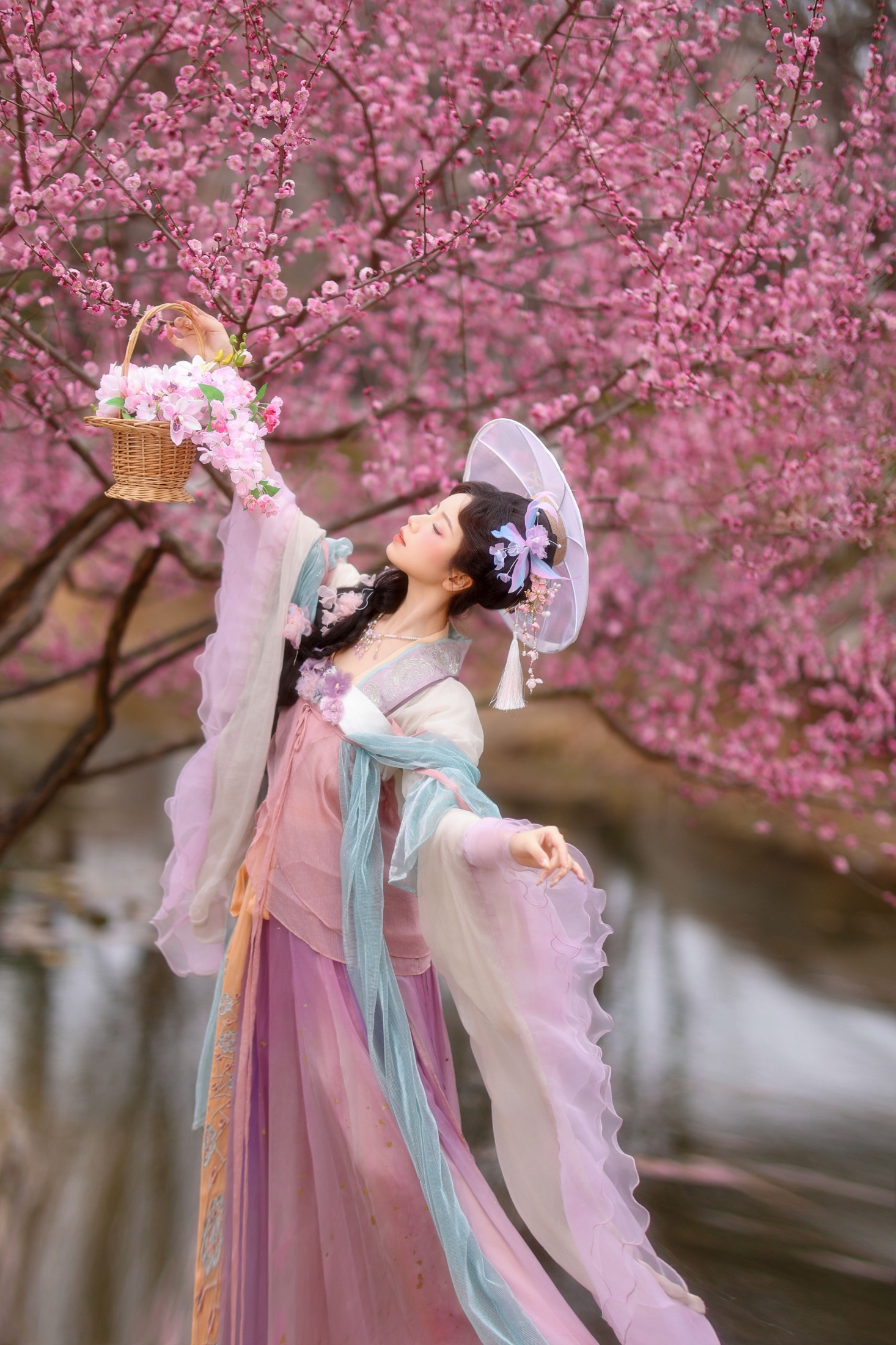 小杜同学 – 《洛神》[46P]