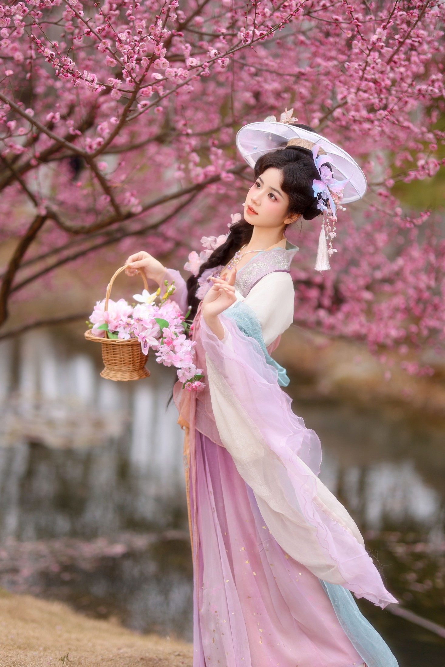 小杜同学 – 《洛神》[46P]