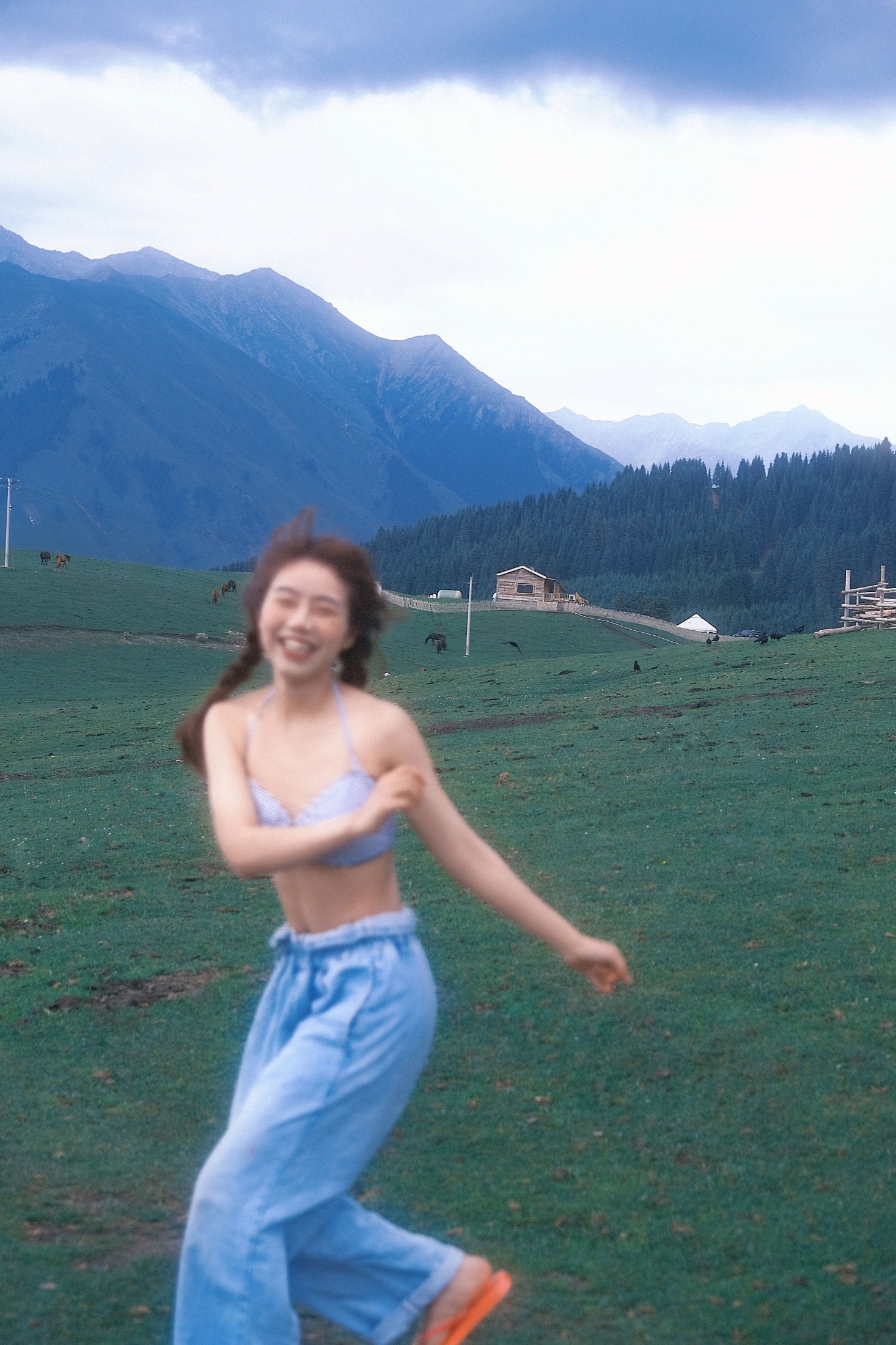 祝勺子 – 《赶在下雨之前》[23P]