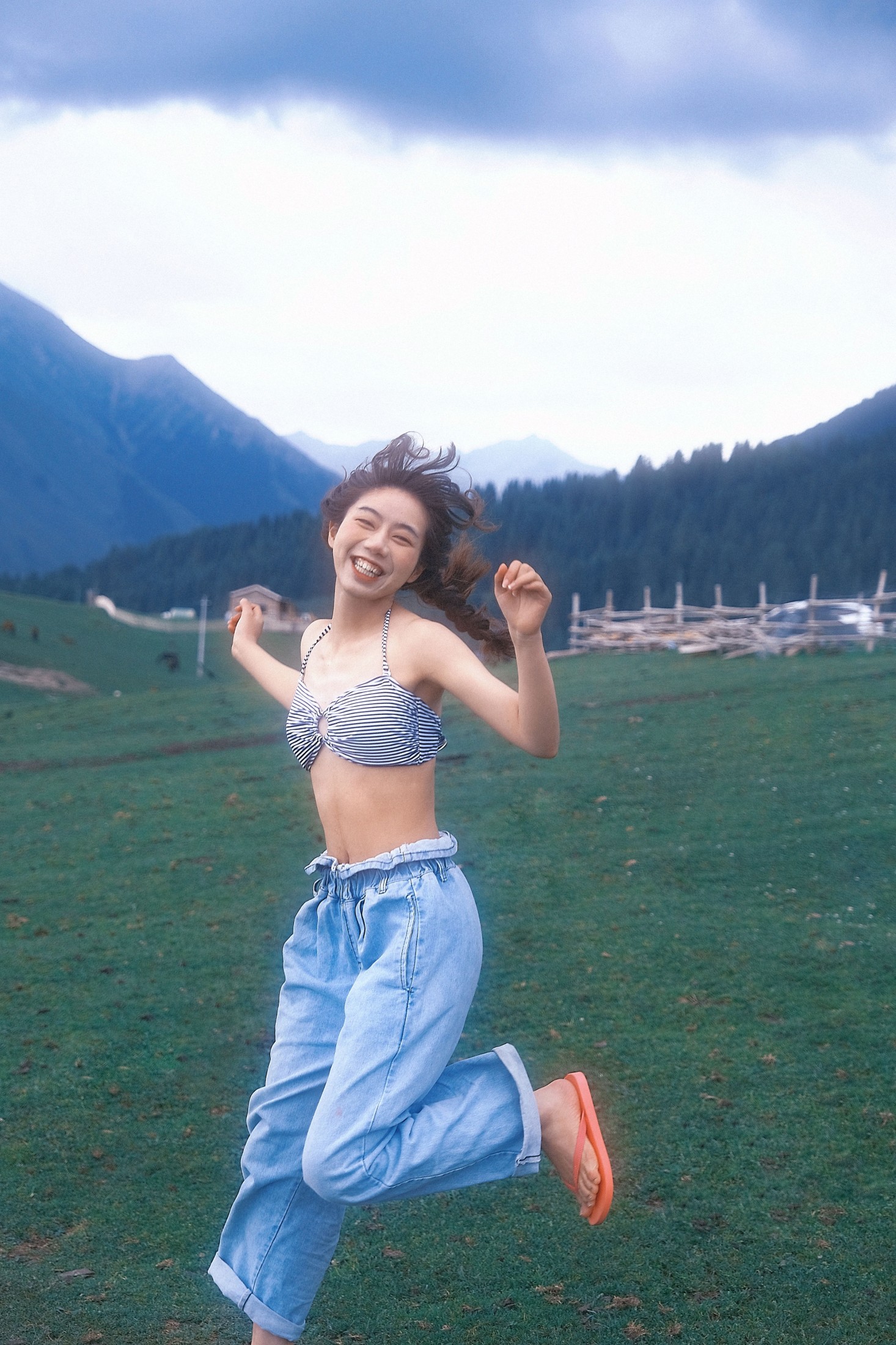 祝勺子 – 《赶在下雨之前》[23P]