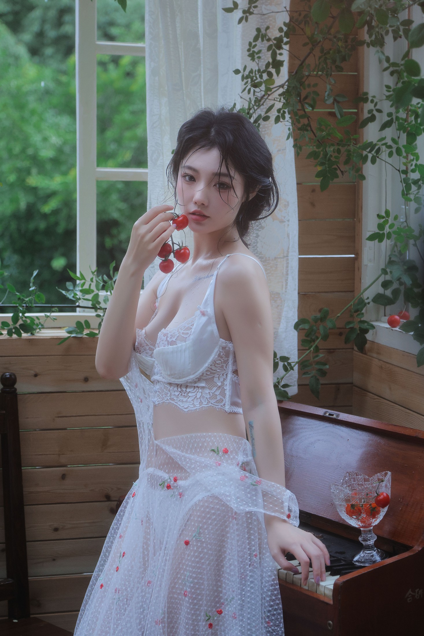 桃良阿宅 – 《雨天木屋》[36P]