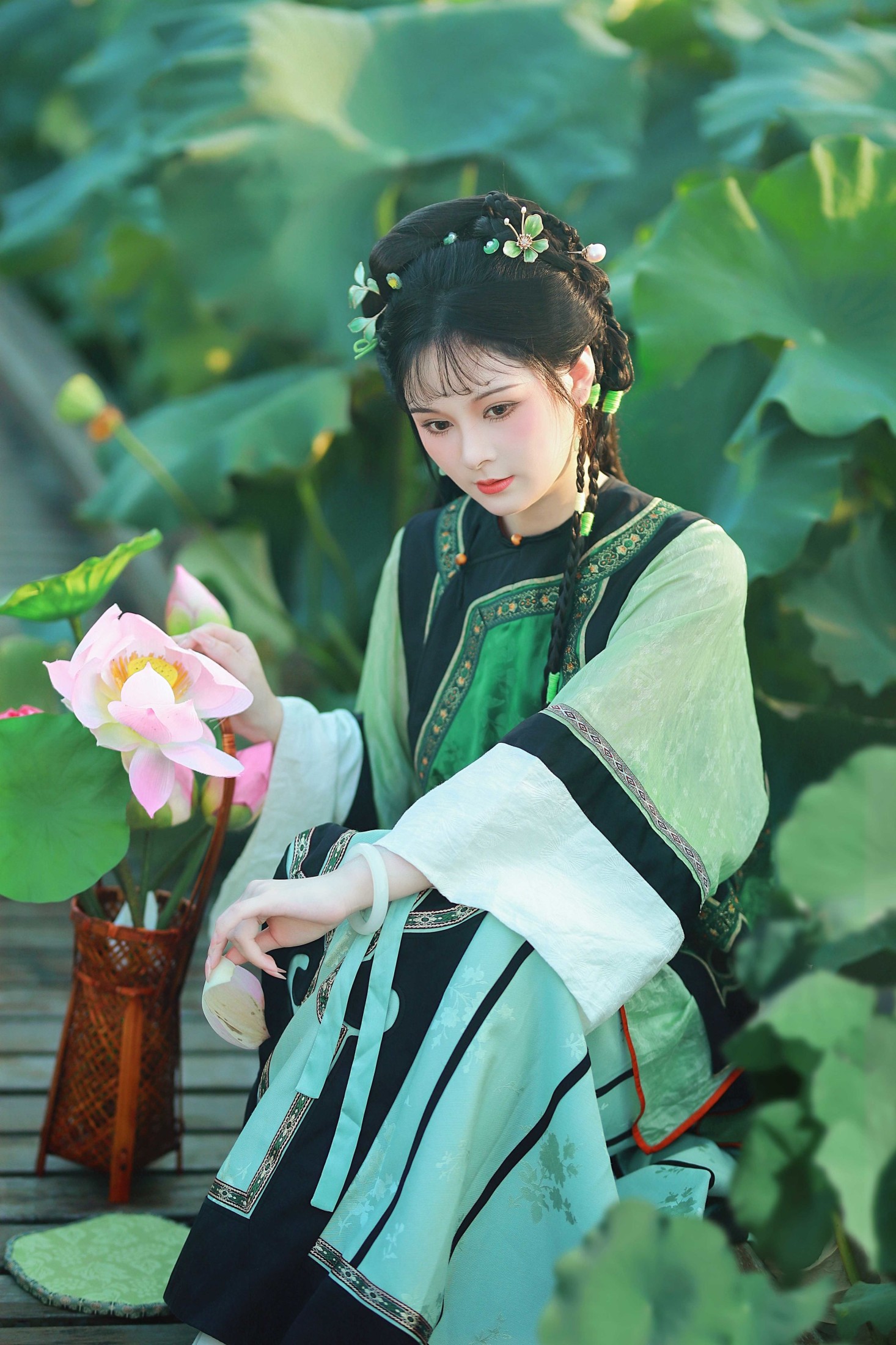 6161 – 《夏雨荷》[16P]