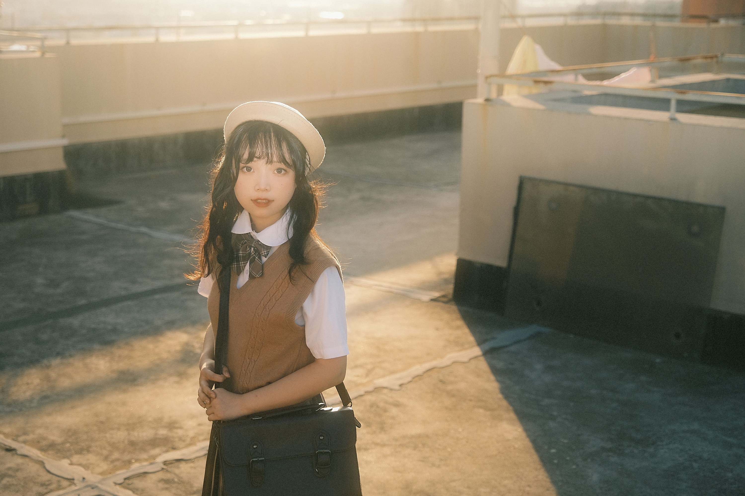 贝贝不睡觉 – 《橘子味的日落》[32P]