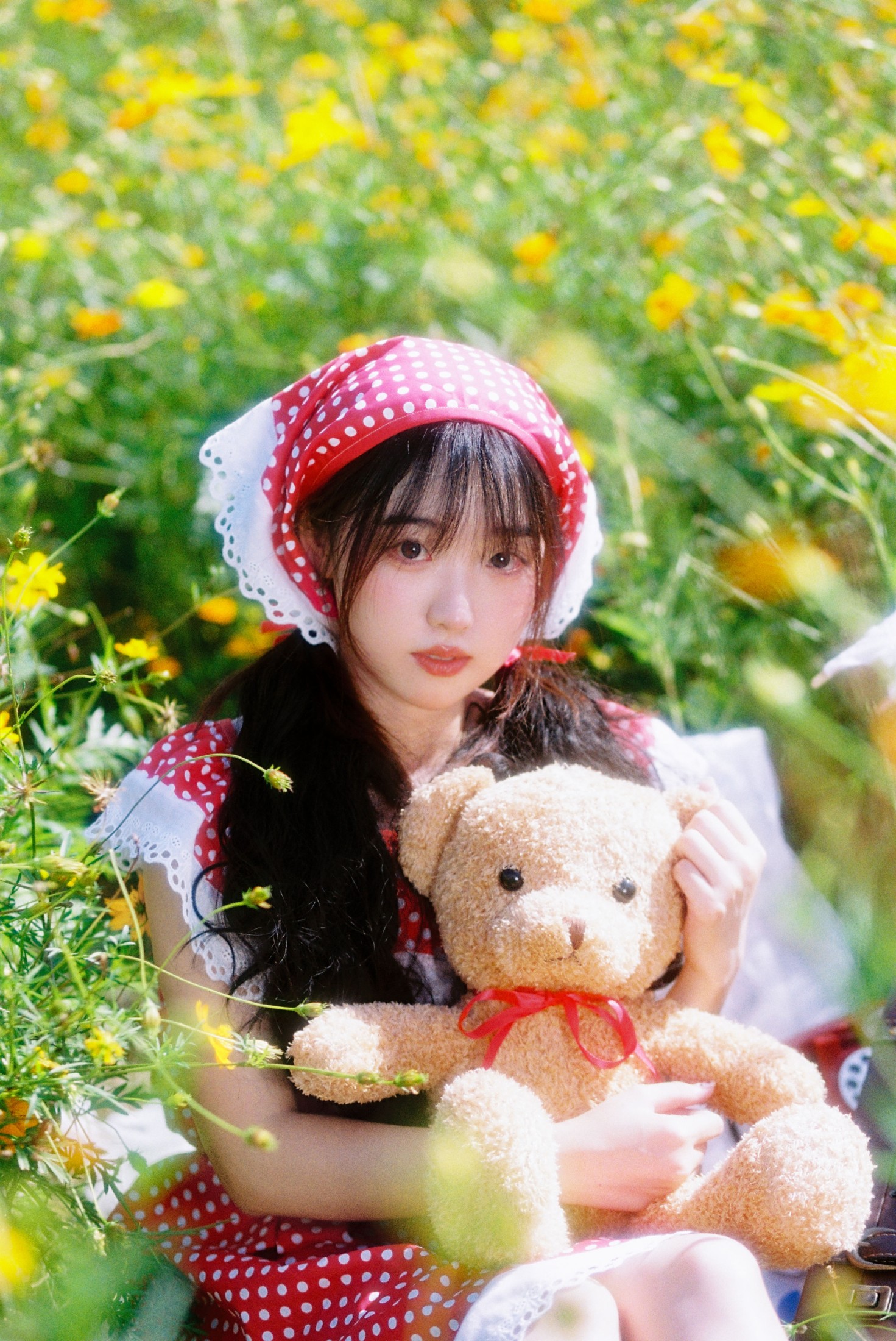 yunn – 《花间的洋娃娃～》[13P]