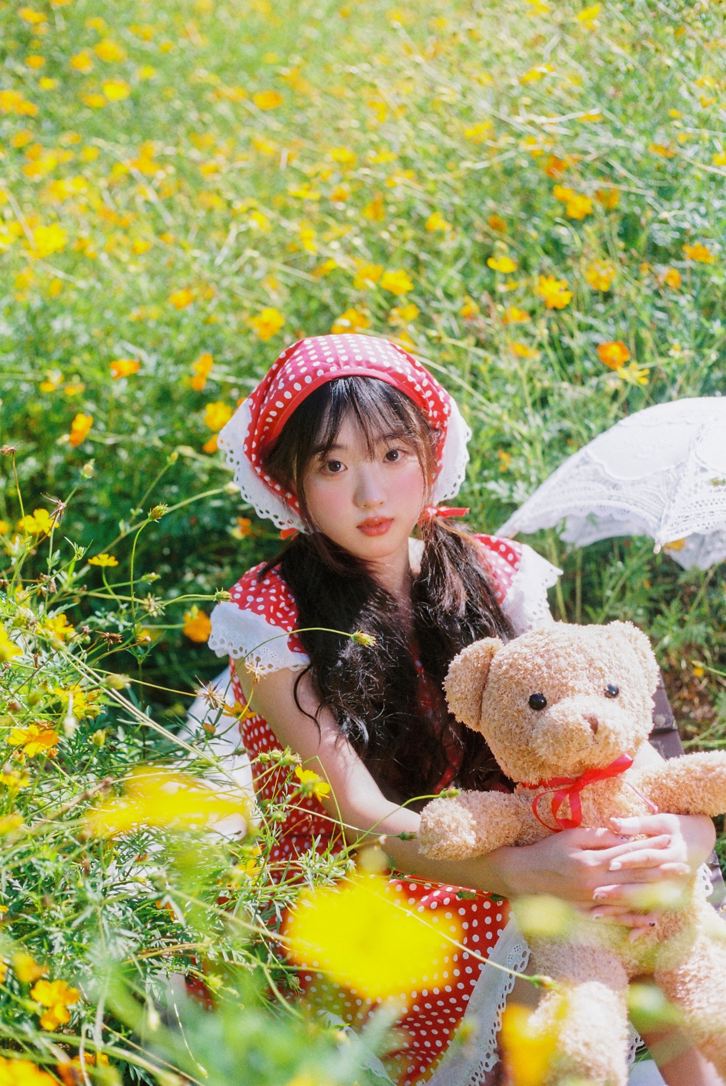 yunn – 《花间的洋娃娃～》[13P]