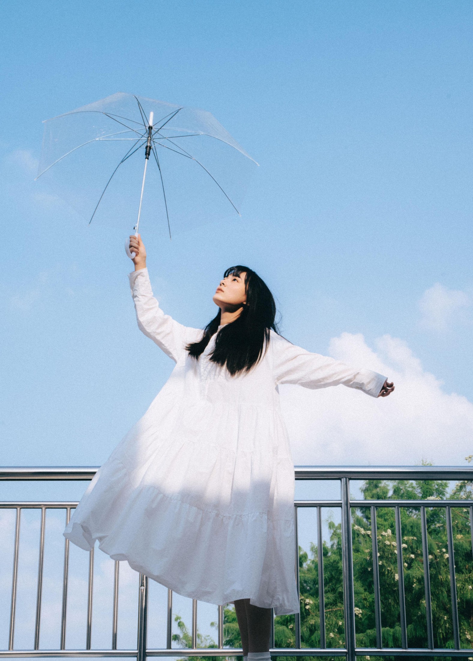 养乐白 – 《天桥的夏天》[24P]