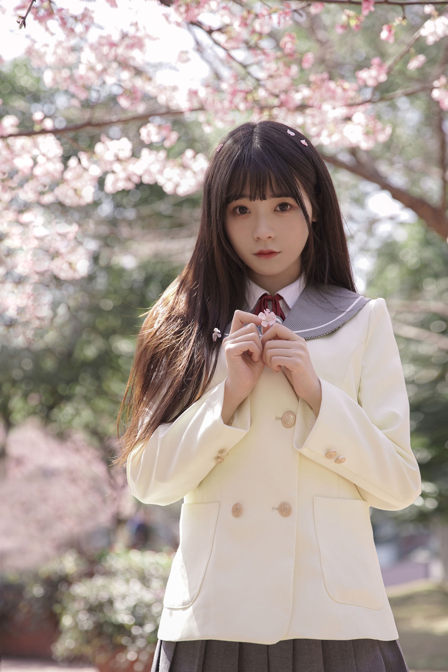 一只小沁 – 《樱花下的少女》[17P] 插图4