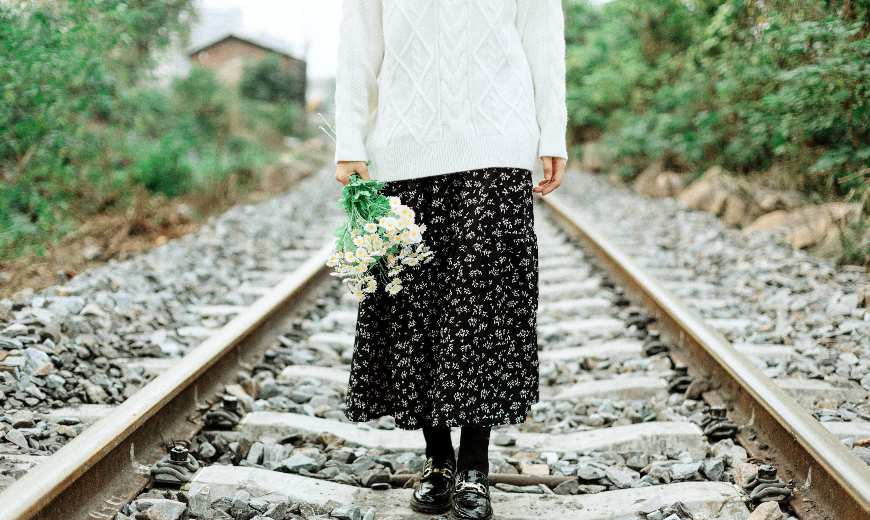 丽丽 – 《走在铁路旁》[16P]